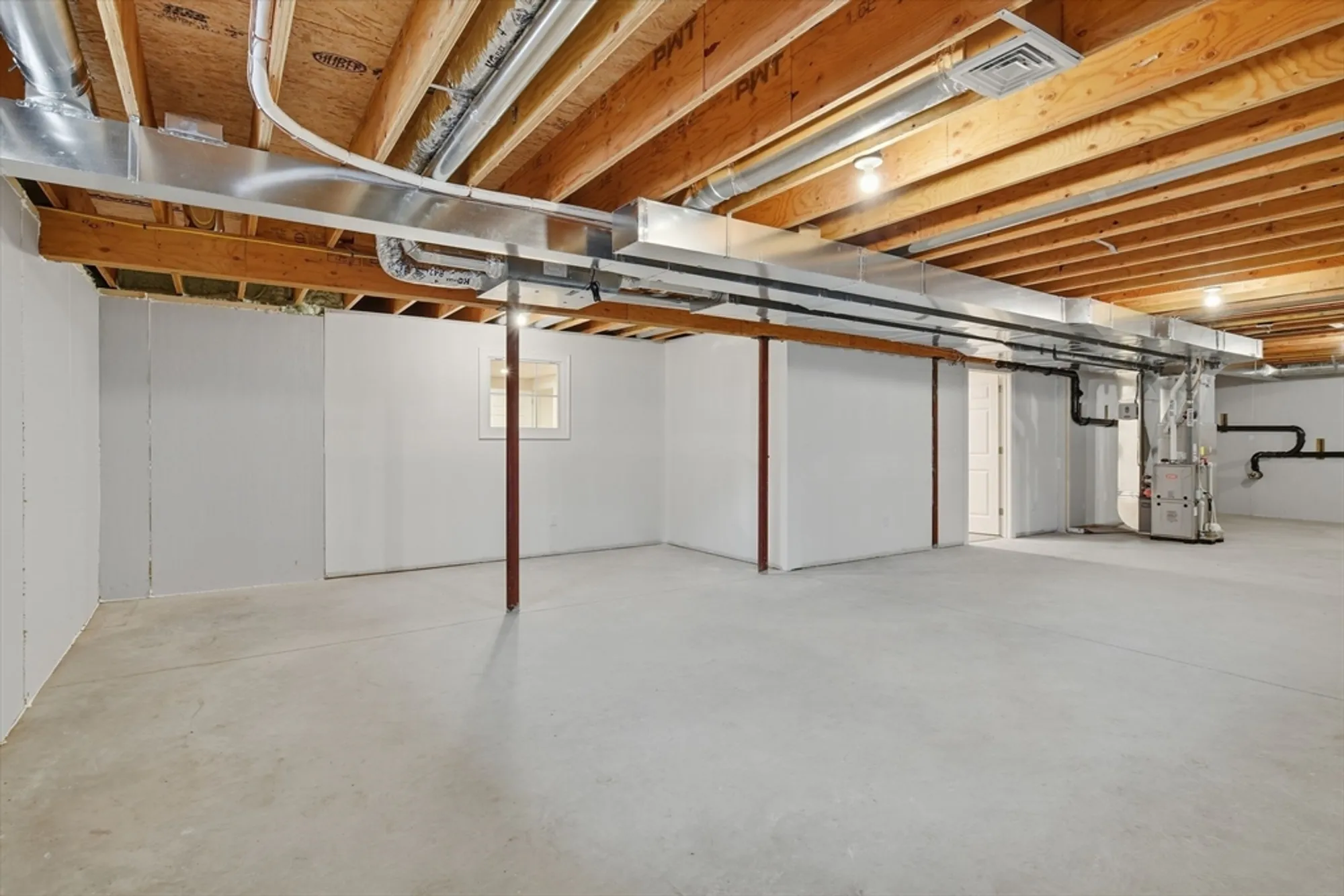 Property Slideshow image 33 of 42 | 32 lodge ln # 32, Wilbraham, MA, 01095