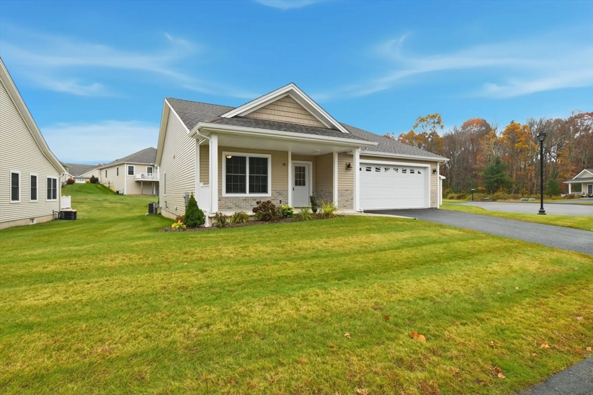 Property Slideshow image 1 of 42 | 32 lodge ln # 32, Wilbraham, MA, 01095