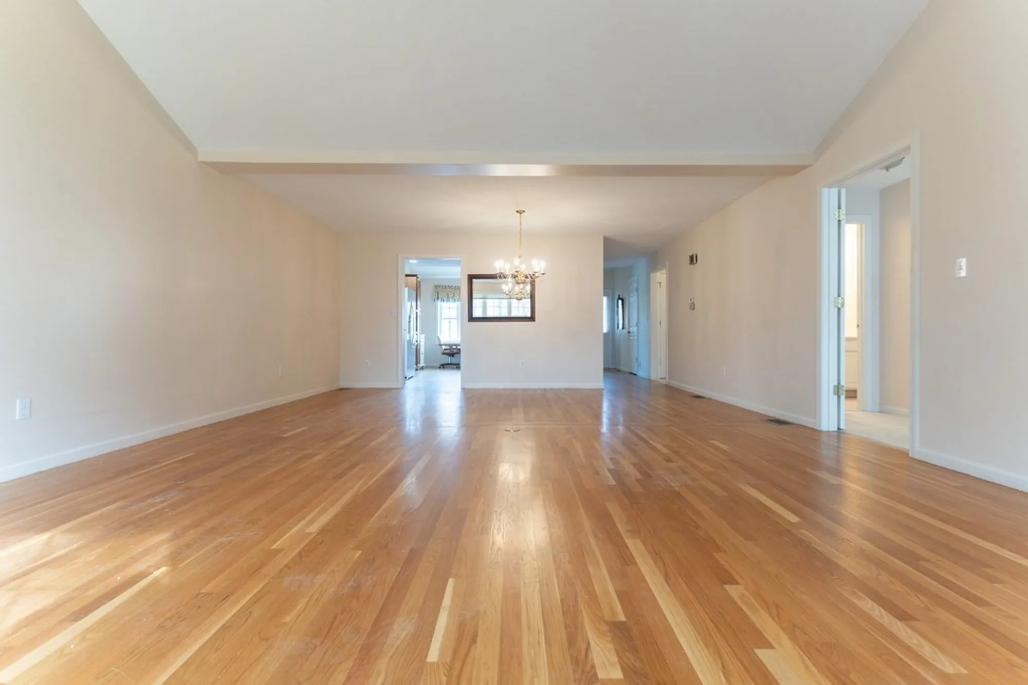 Property Slideshow image 6 of 32 | 3 dover way # 3, Westborough, MA, 01581