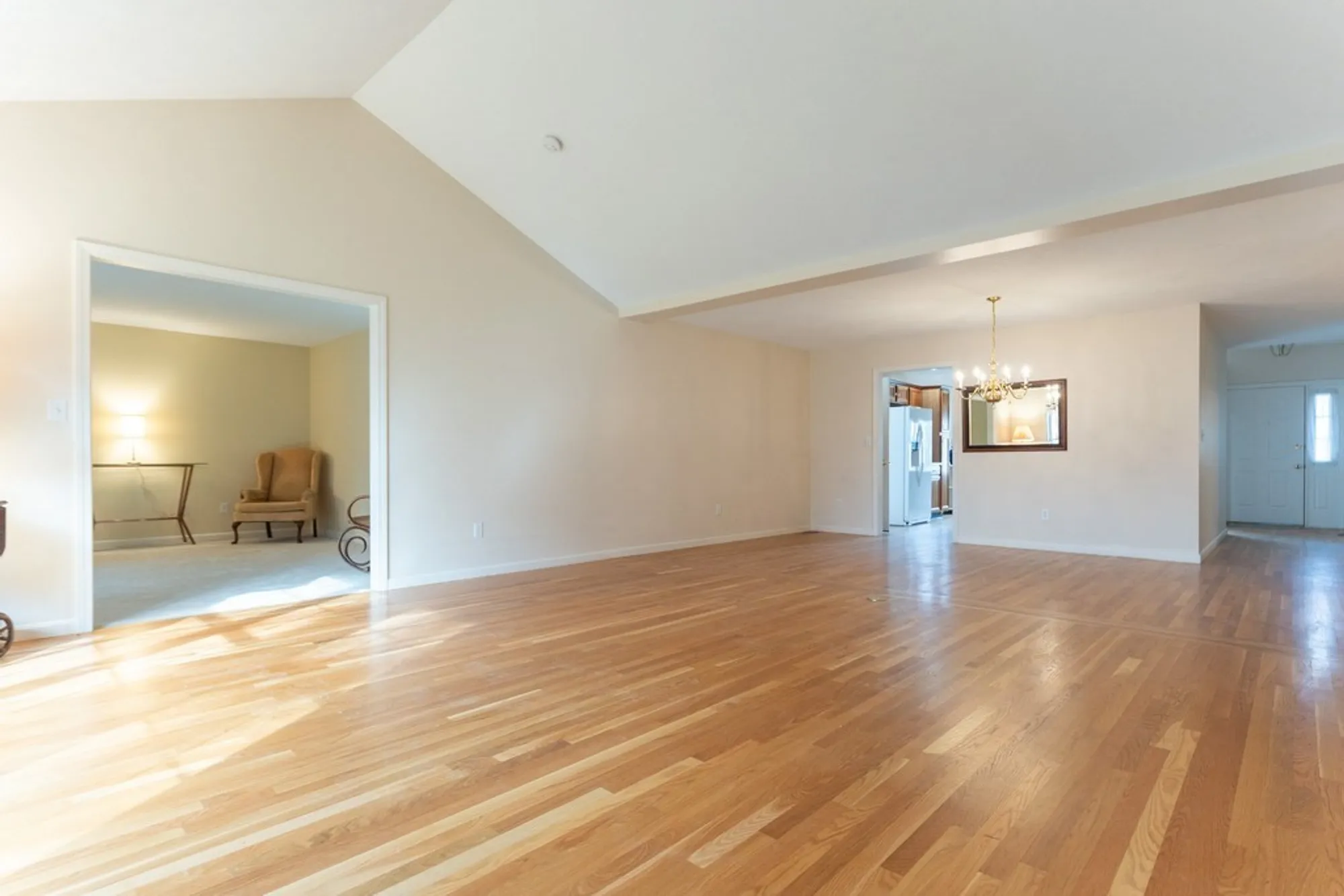 Property Slideshow image 7 of 32 | 3 dover way # 3, Westborough, MA, 01581