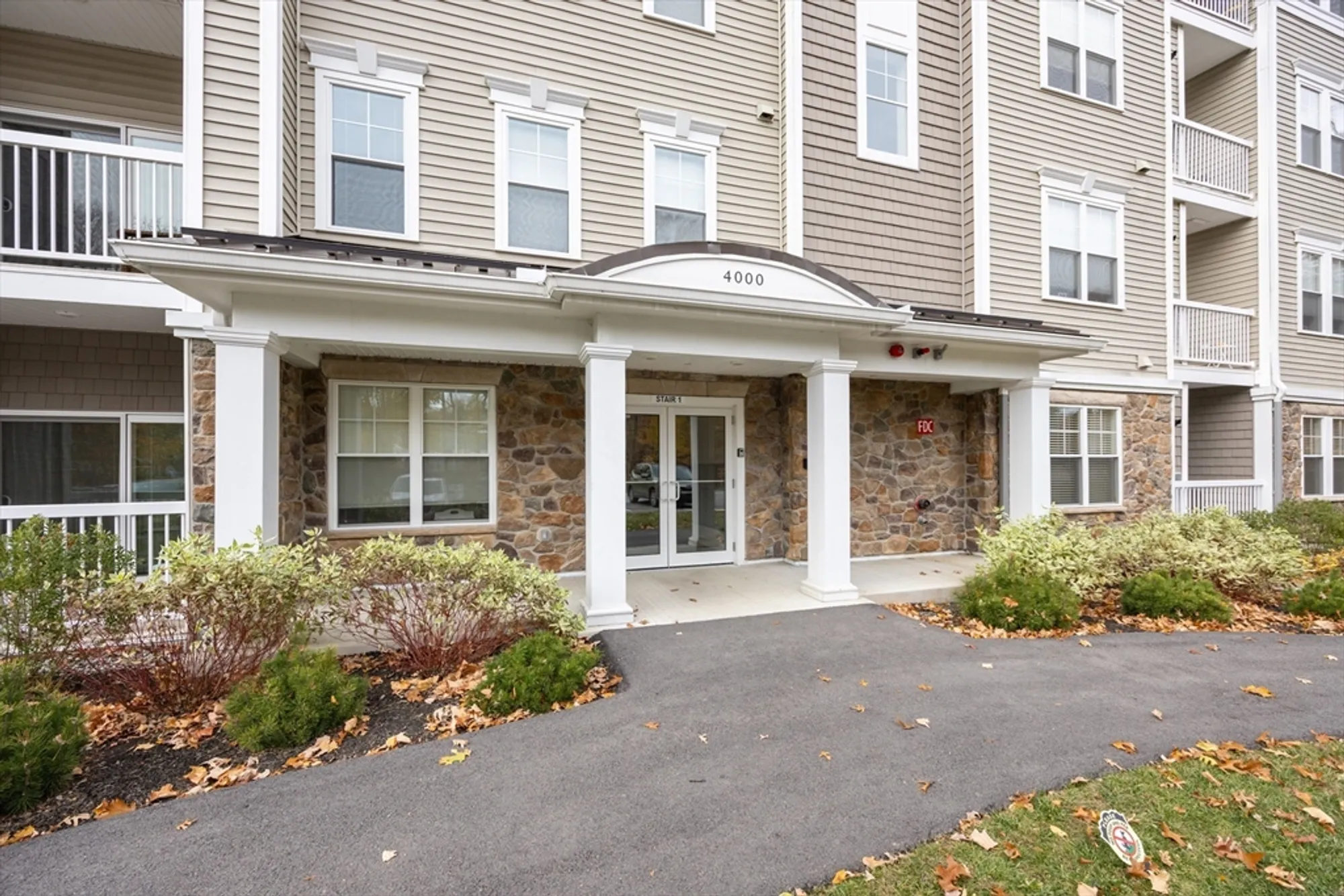 Property Slideshow image 22 of 26 | 4403 pennington dr # 4403, Walpole, MA, 02081