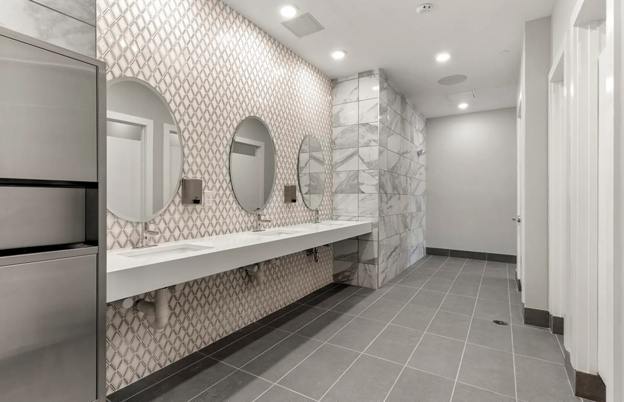 Property Slideshow image 38 of 42 | 2 codman way 411, Westborough, MA, 01581