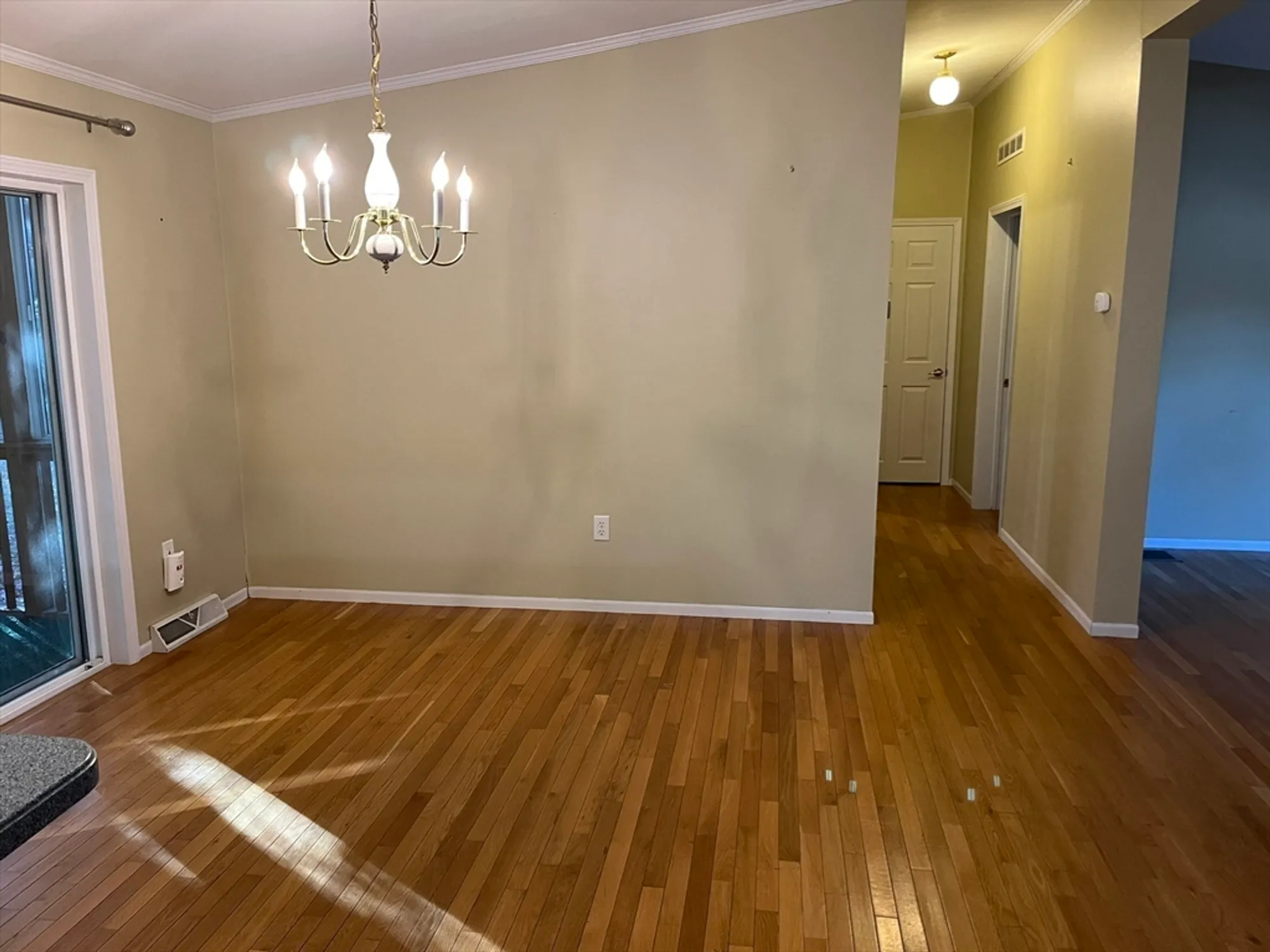 Property Slideshow image 11 of 16 | 2612 oak point dr, Middleboro, MA, 02346