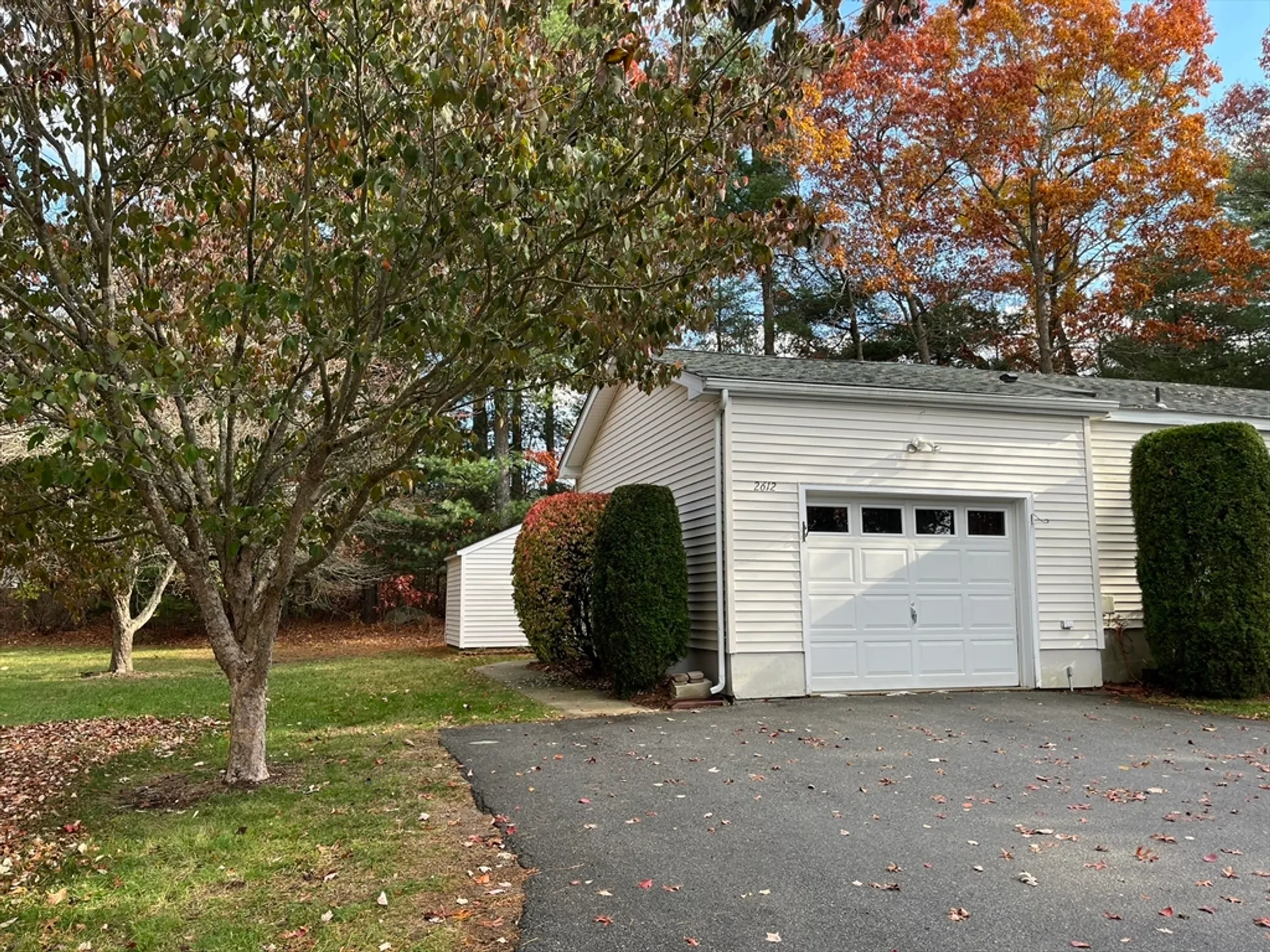 Property Slideshow image 16 of 16 | 2612 oak point dr, Middleboro, MA, 02346