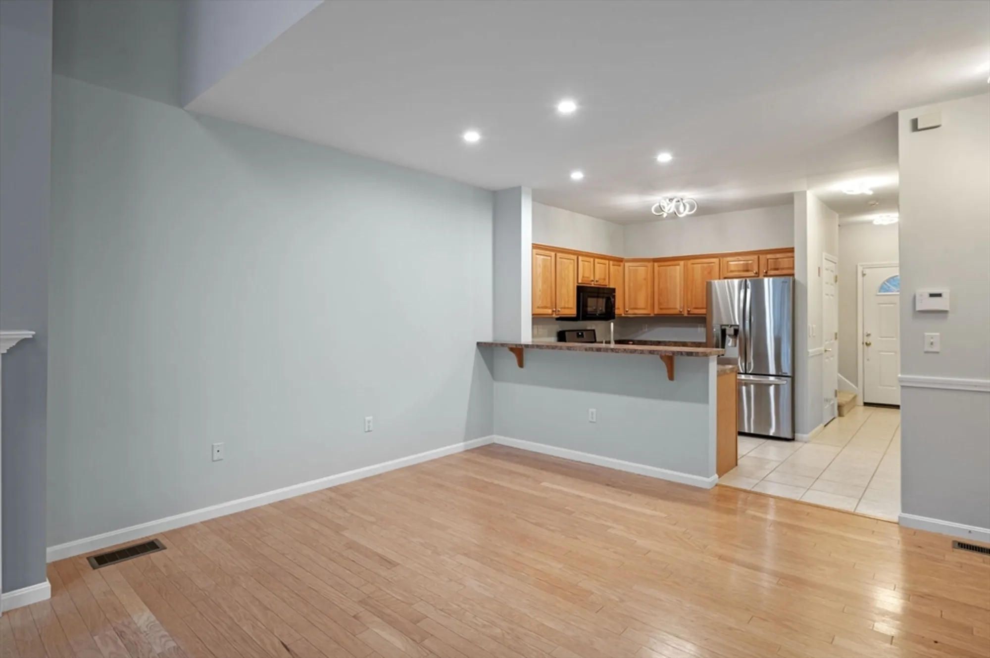 Property Slideshow image 12 of 42 | 603 alyssa dr # 603, Groveland, MA, 01834