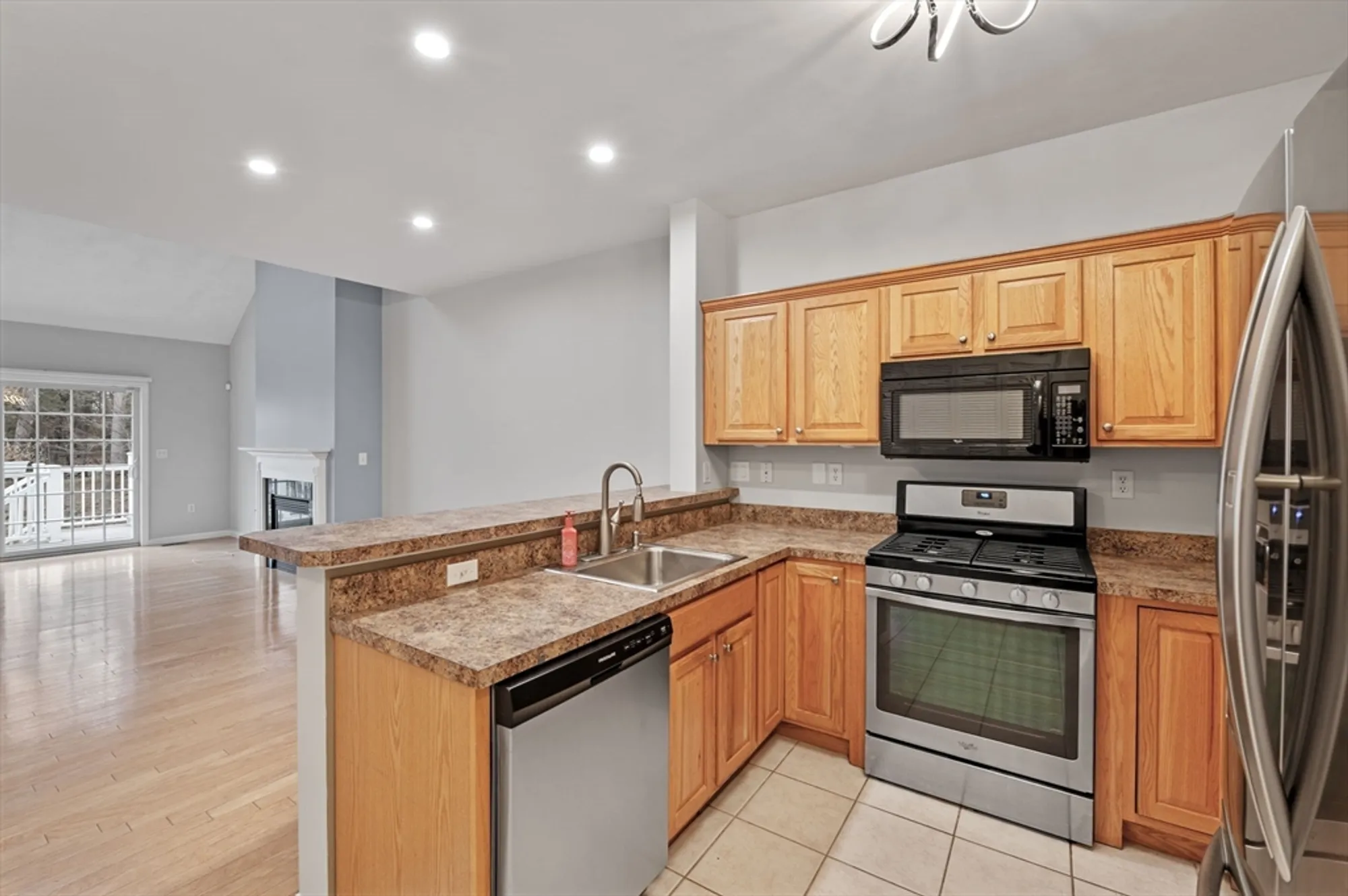 Property Slideshow image 5 of 42 | 603 alyssa dr # 603, Groveland, MA, 01834
