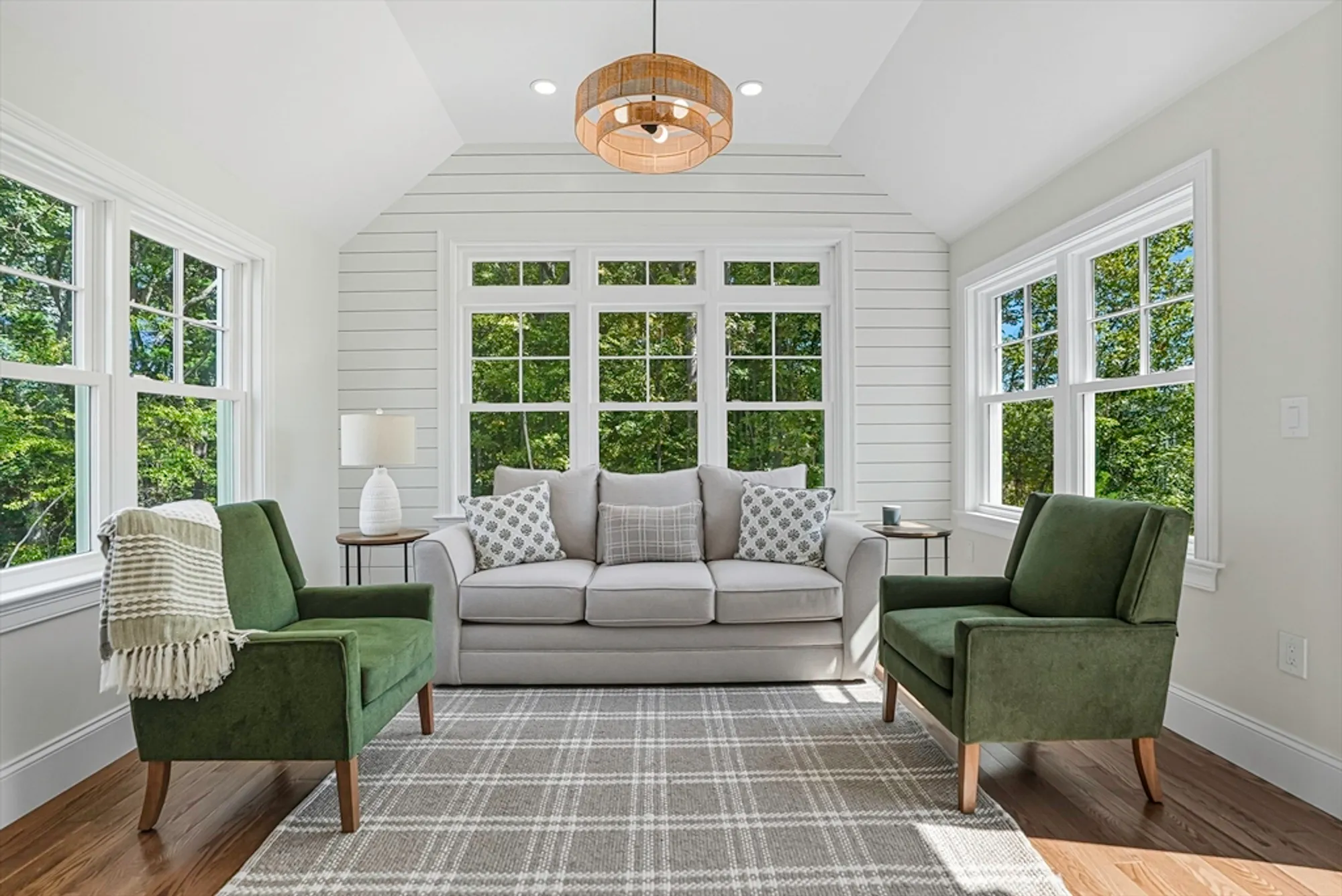 Property Slideshow image 12 of 33 | 14 waterville ln # 14, Hopkinton, MA, 01748