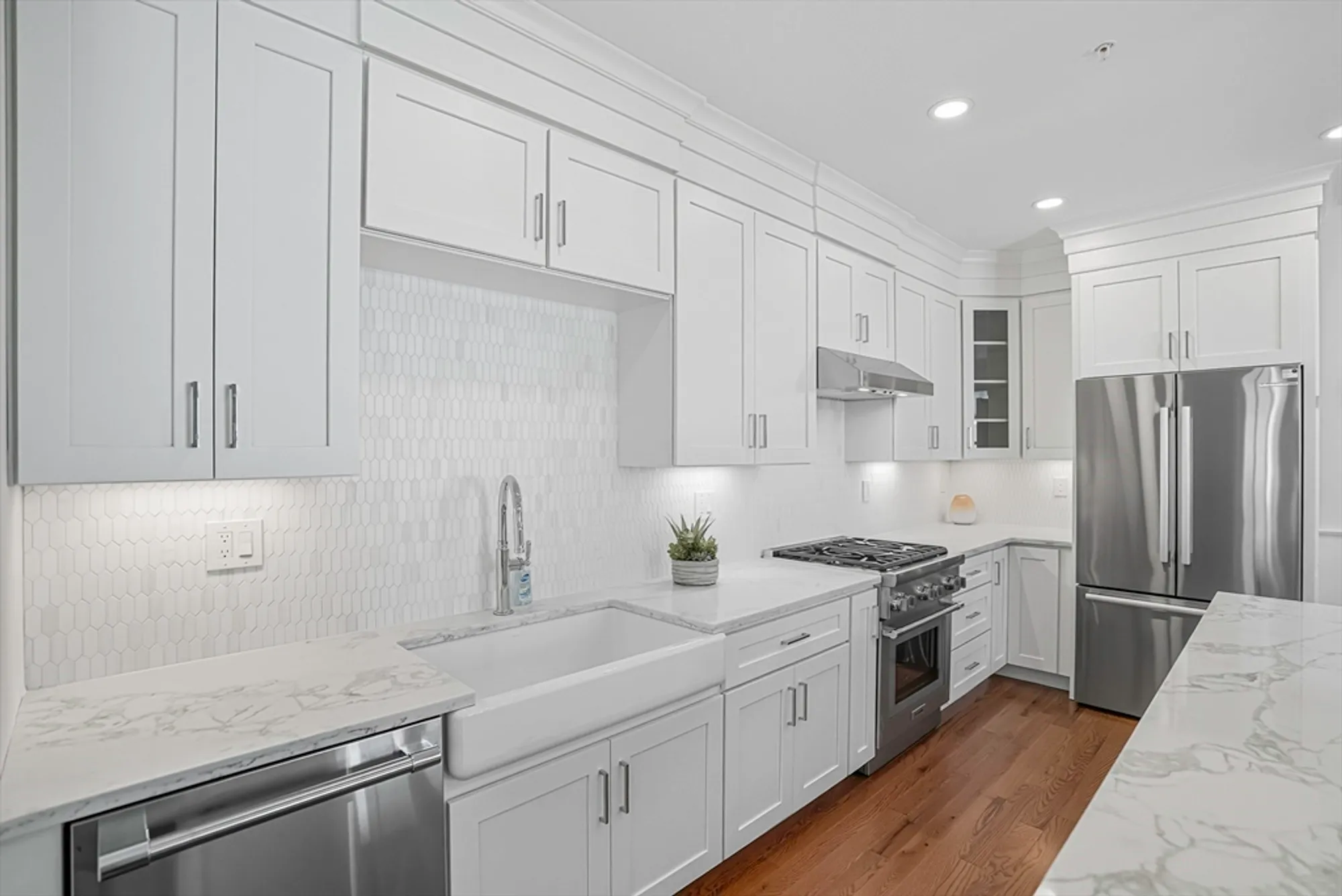 Property Slideshow image 7 of 33 | 14 waterville ln # 14, Hopkinton, MA, 01748