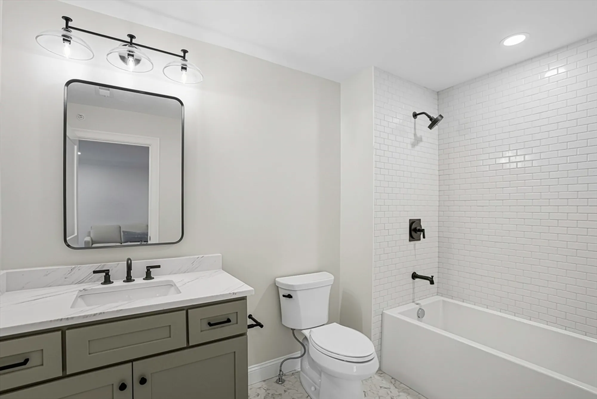 Property Slideshow image 20 of 33 | 14 waterville ln # 14, Hopkinton, MA, 01748