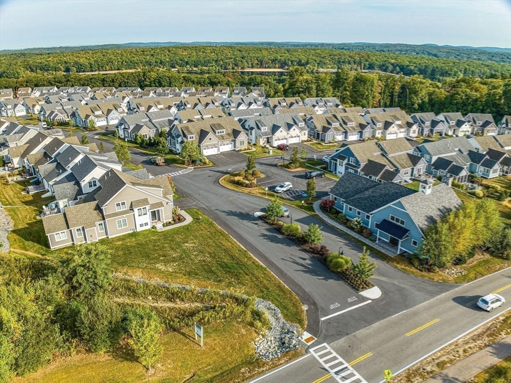 Property Slideshow image 30 of 33 | 14 waterville ln # 14, Hopkinton, MA, 01748