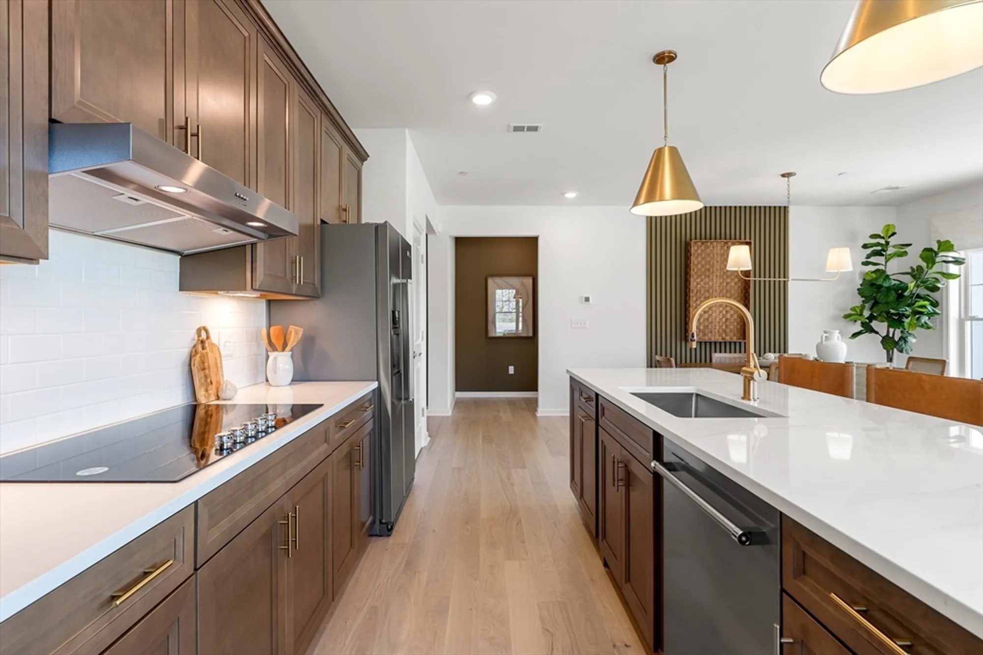 Property Slideshow image 5 of 37 | 320 martins lndg 307, North Reading, MA, 01864