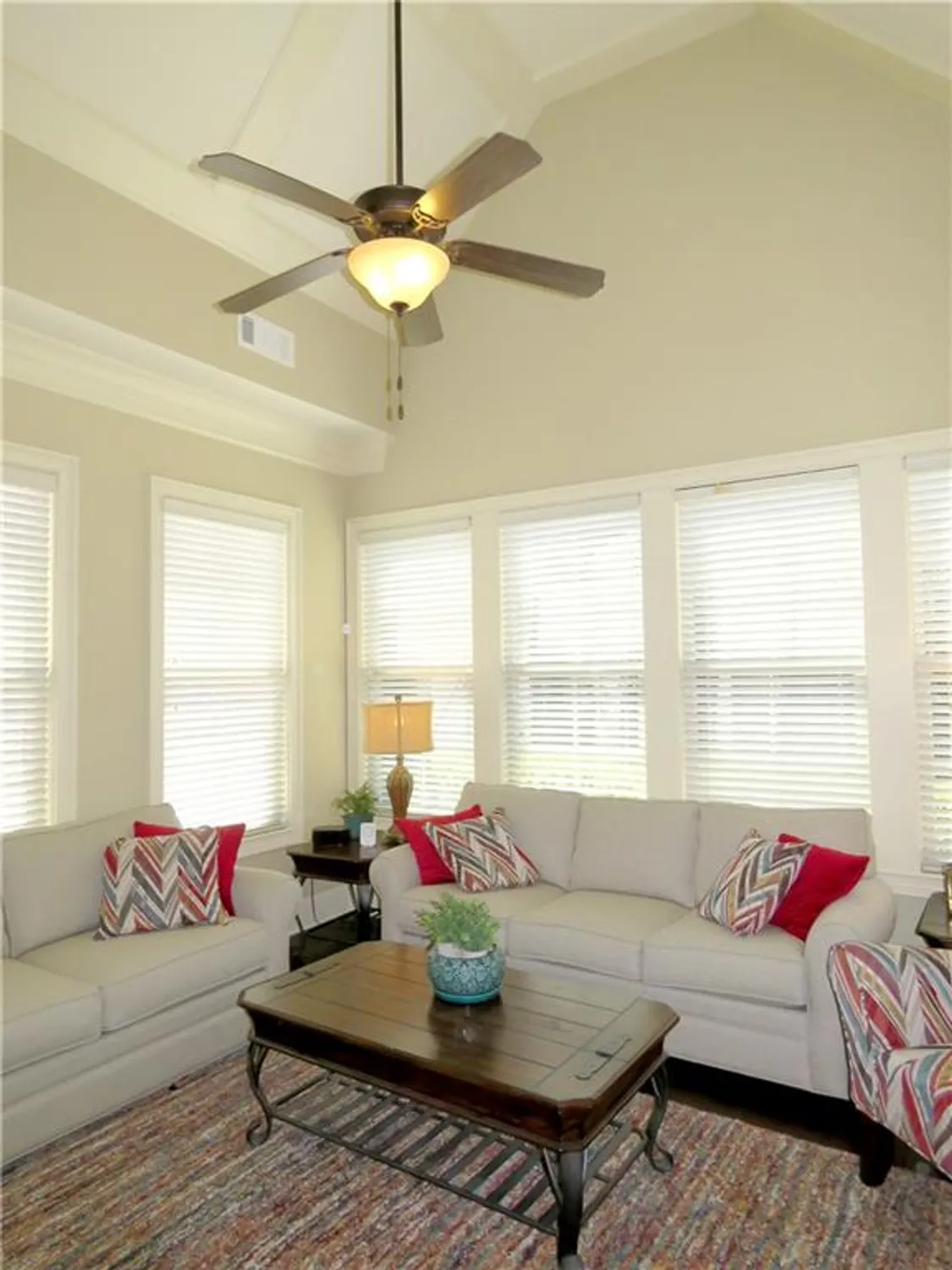 Property Slideshow image 20 of 45 | 118 cedarcrest village ct, Acworth, GA, 30101