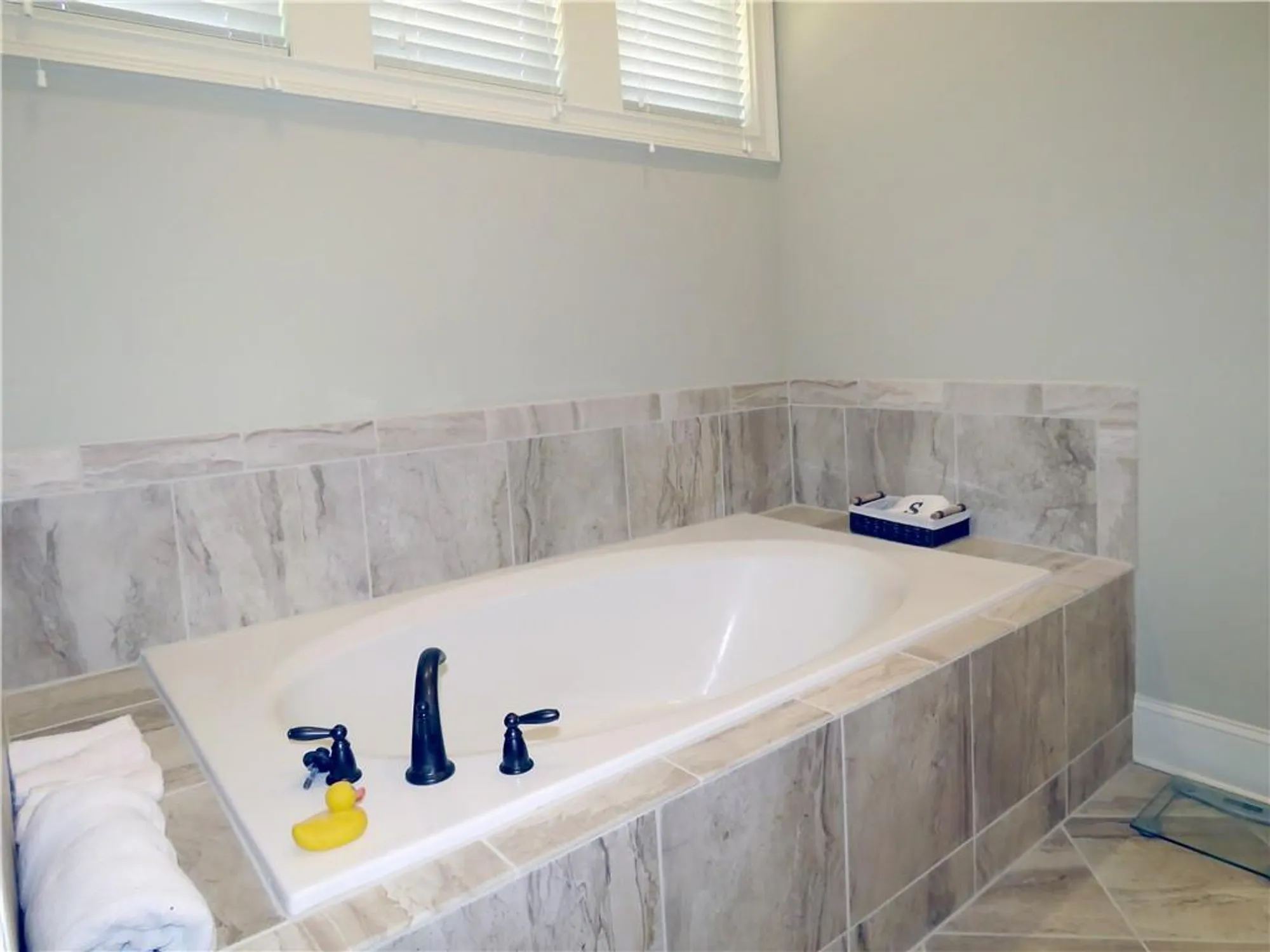 Property Slideshow image 36 of 45 | 118 cedarcrest village ct, Acworth, GA, 30101