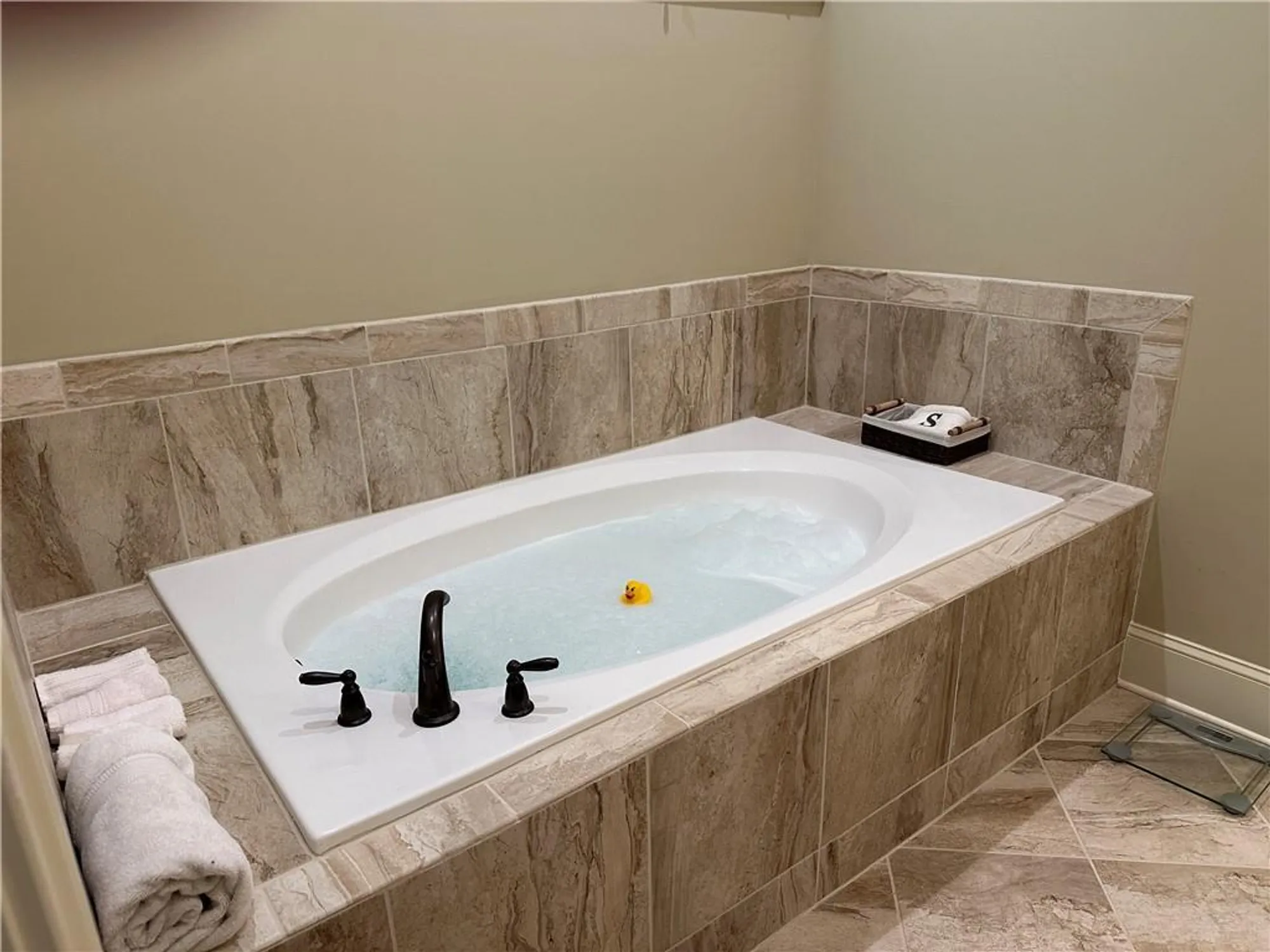 Property Slideshow image 40 of 45 | 118 cedarcrest village ct, Acworth, GA, 30101