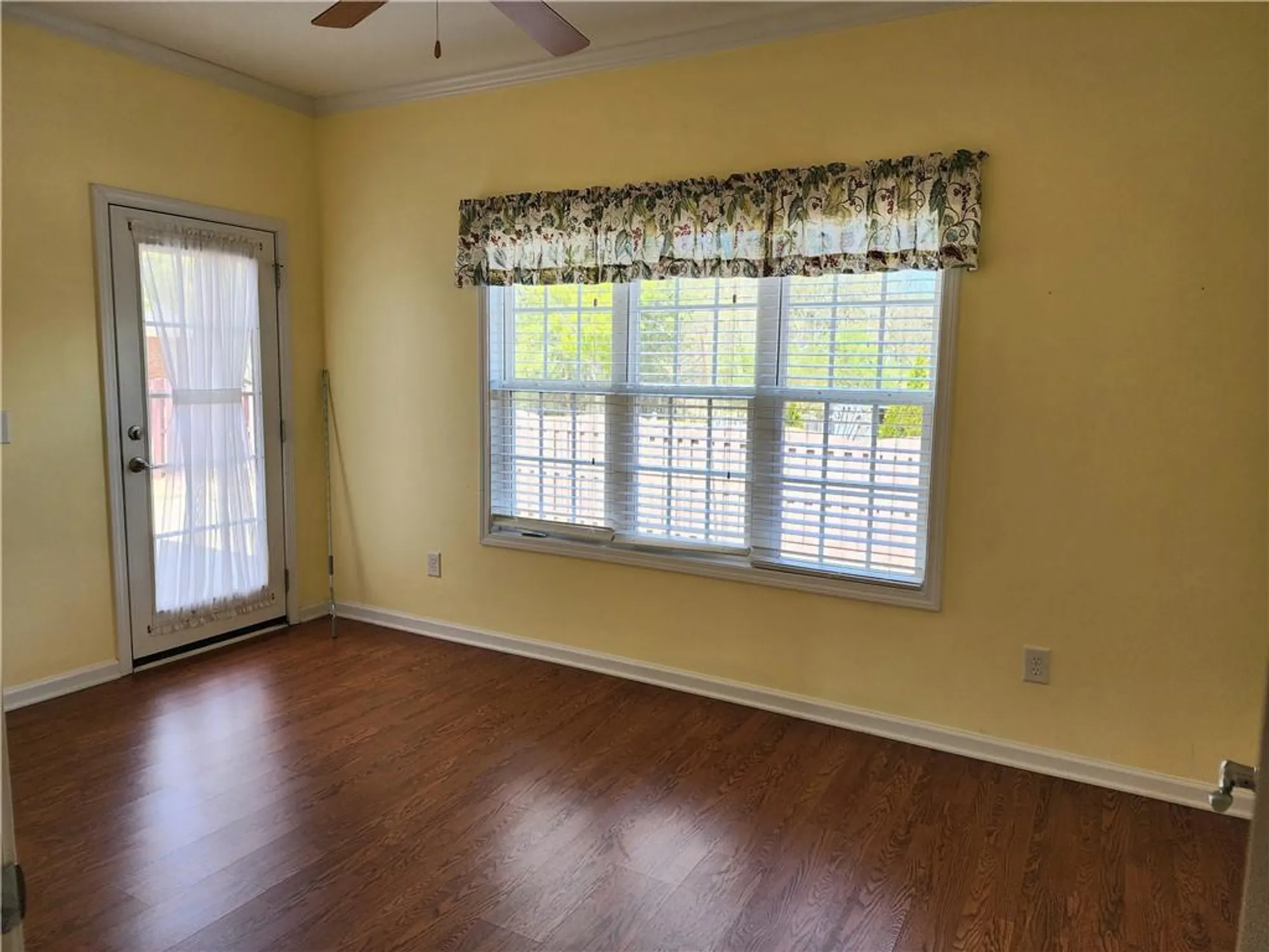 Property Slideshow image 9 of 15 | 1705 rolling view dr, Cumming, GA, 30040