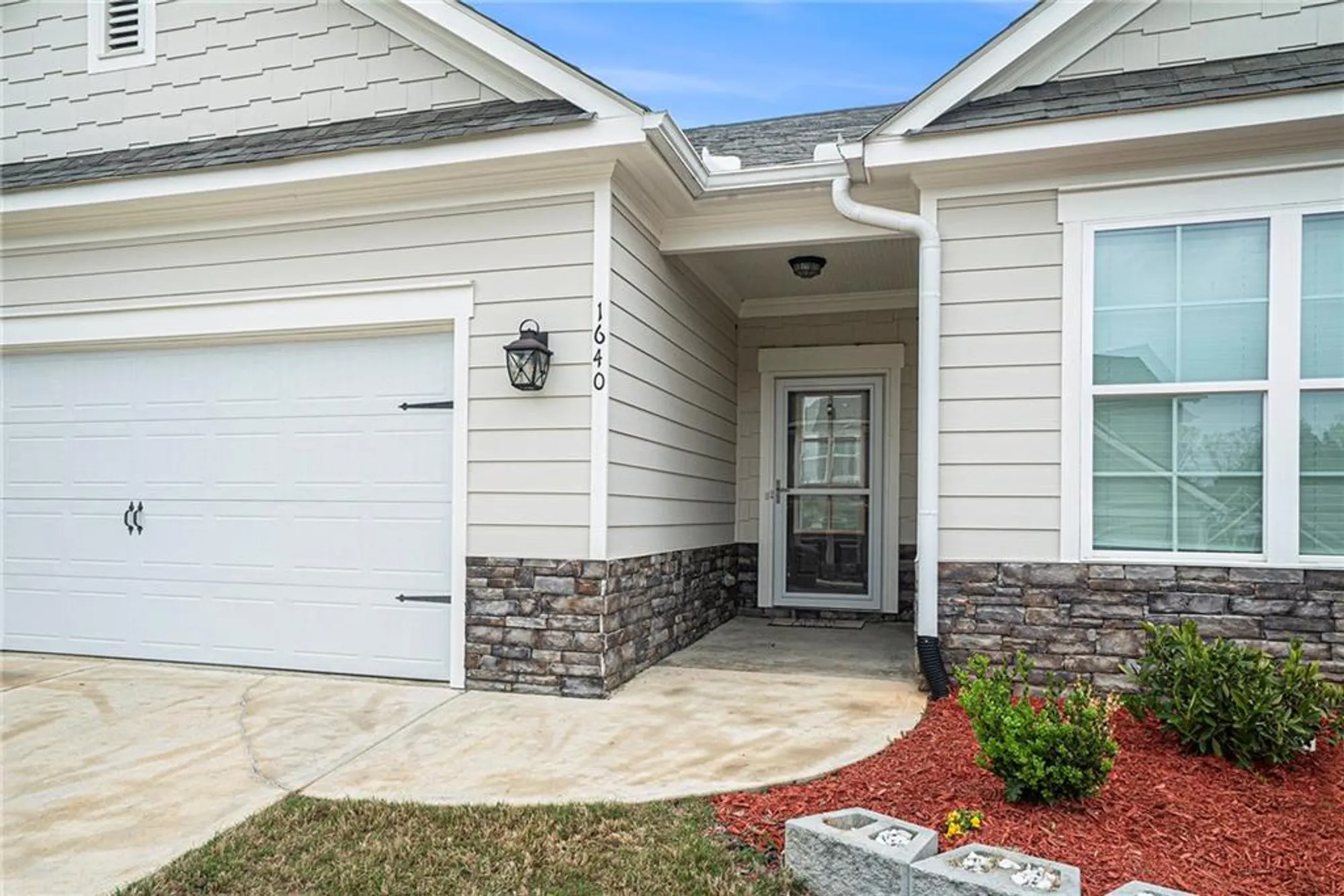Property Slideshow image 4 of 18 | 1640 andalusian way, Conyers, GA, 30012