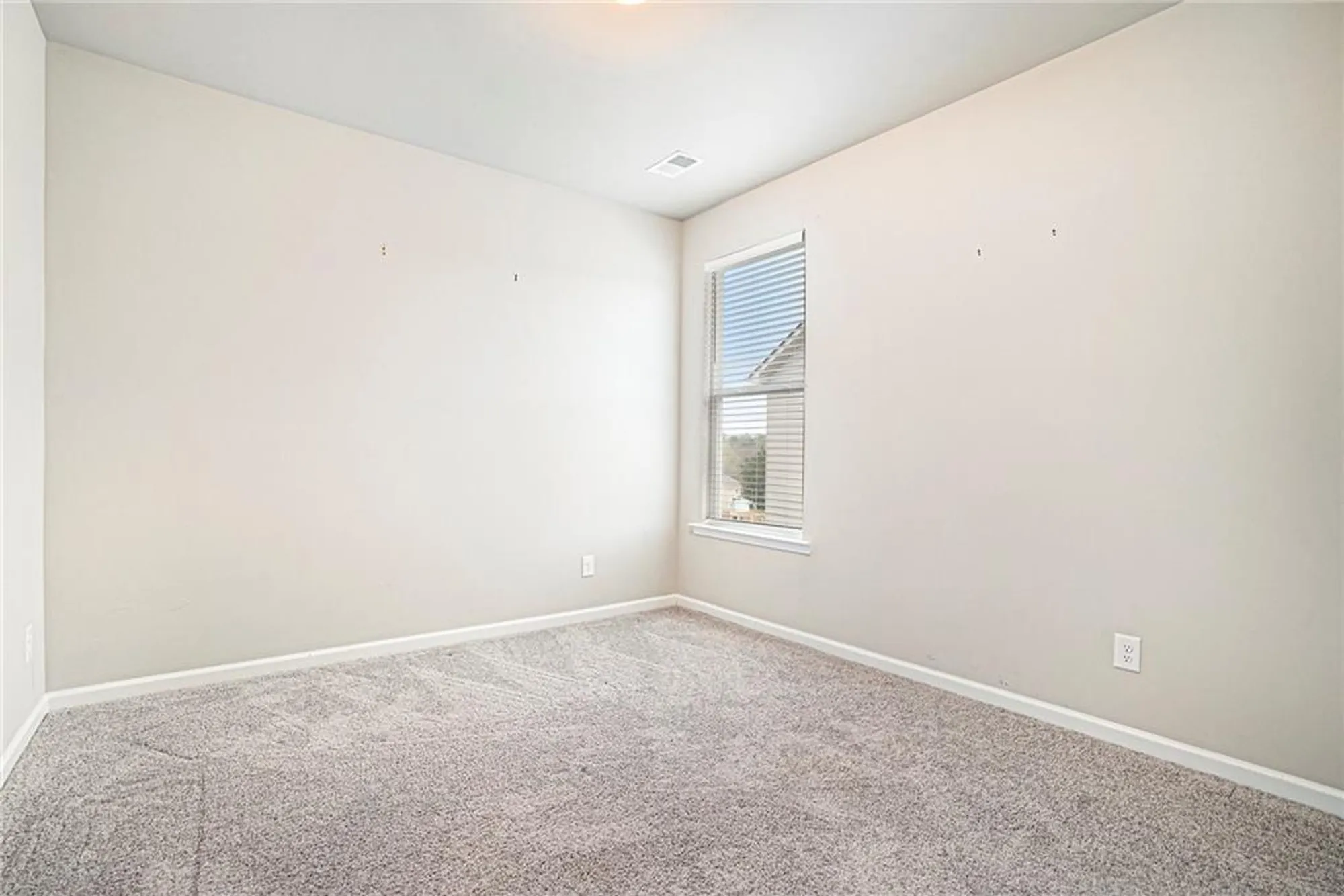 Property Slideshow image 14 of 18 | 1640 andalusian way, Conyers, GA, 30012