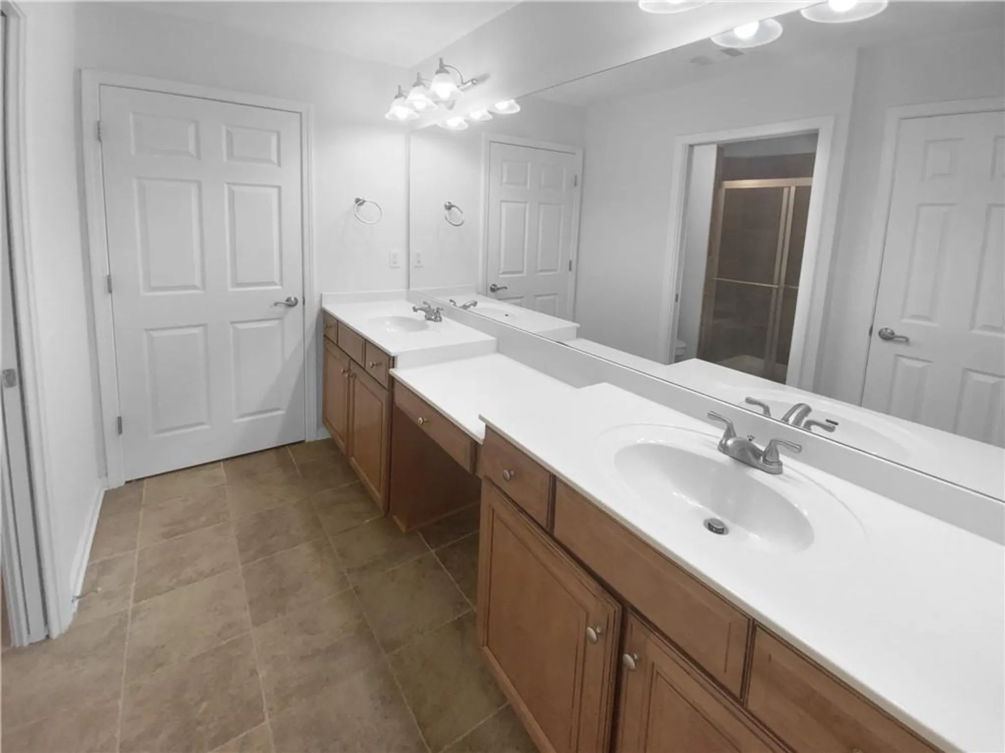 Property Slideshow image 7 of 26 | 409 kenley ct, Mcdonough, GA, 30253