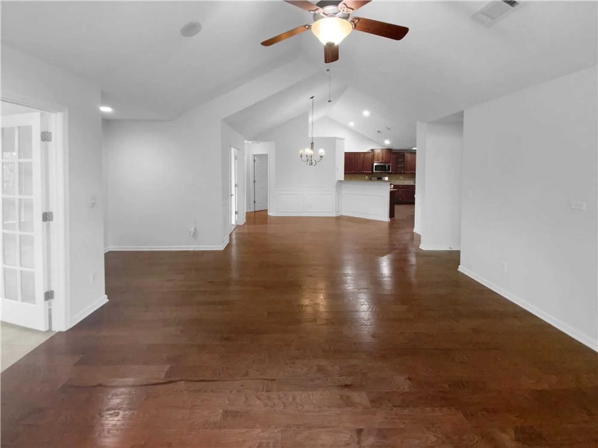 Property Slideshow image 10 of 26 | 409 kenley ct, Mcdonough, GA, 30253