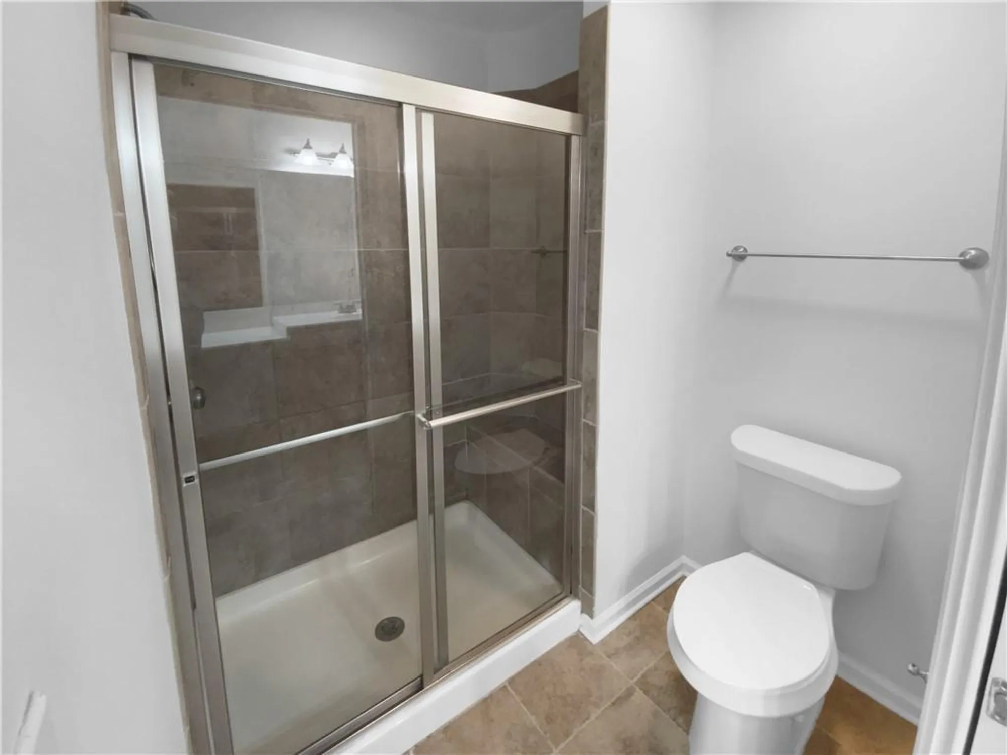 Property Slideshow image 20 of 26 | 409 kenley ct, Mcdonough, GA, 30253