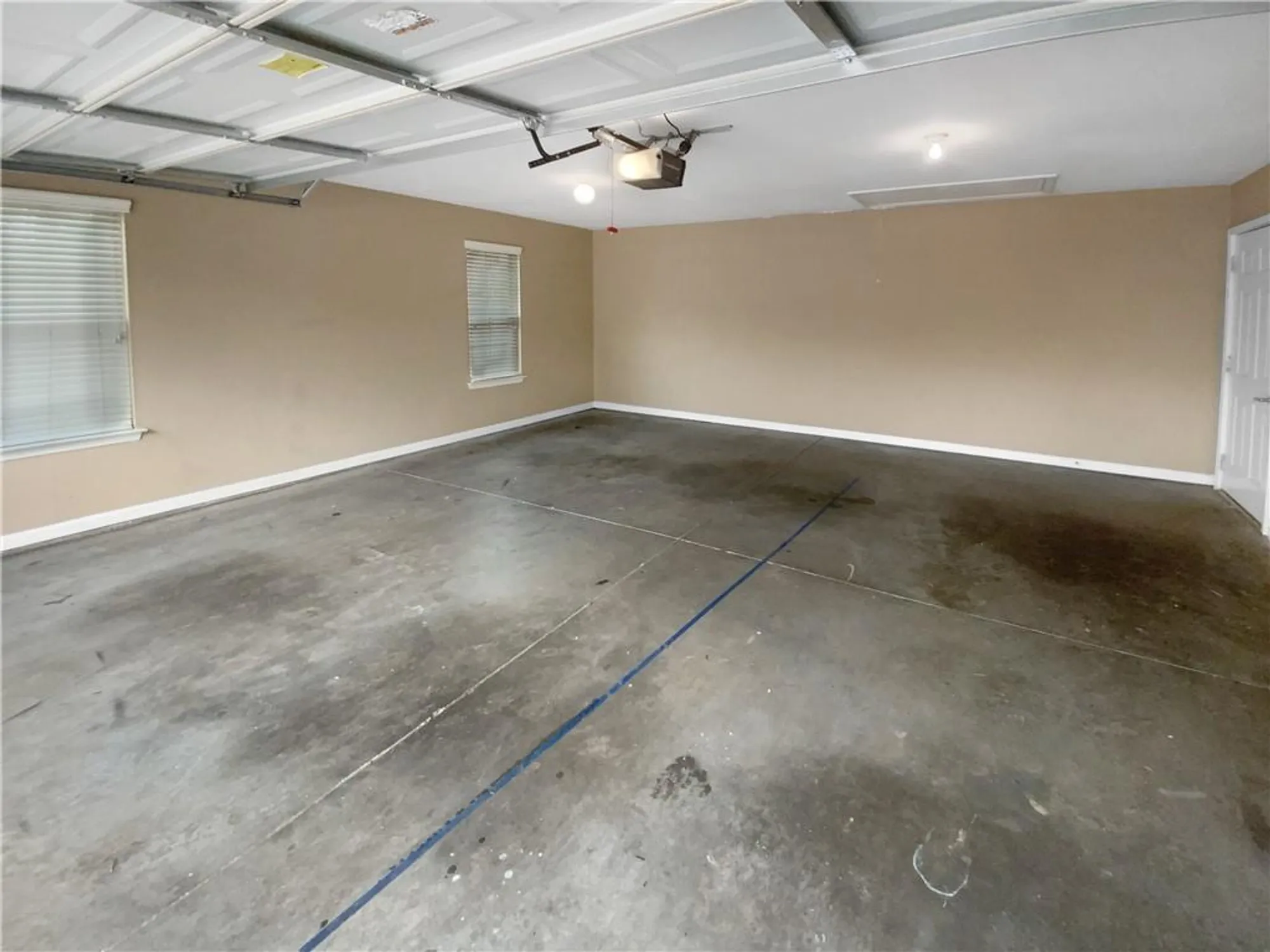 Property Slideshow image 23 of 26 | 409 kenley ct, Mcdonough, GA, 30253