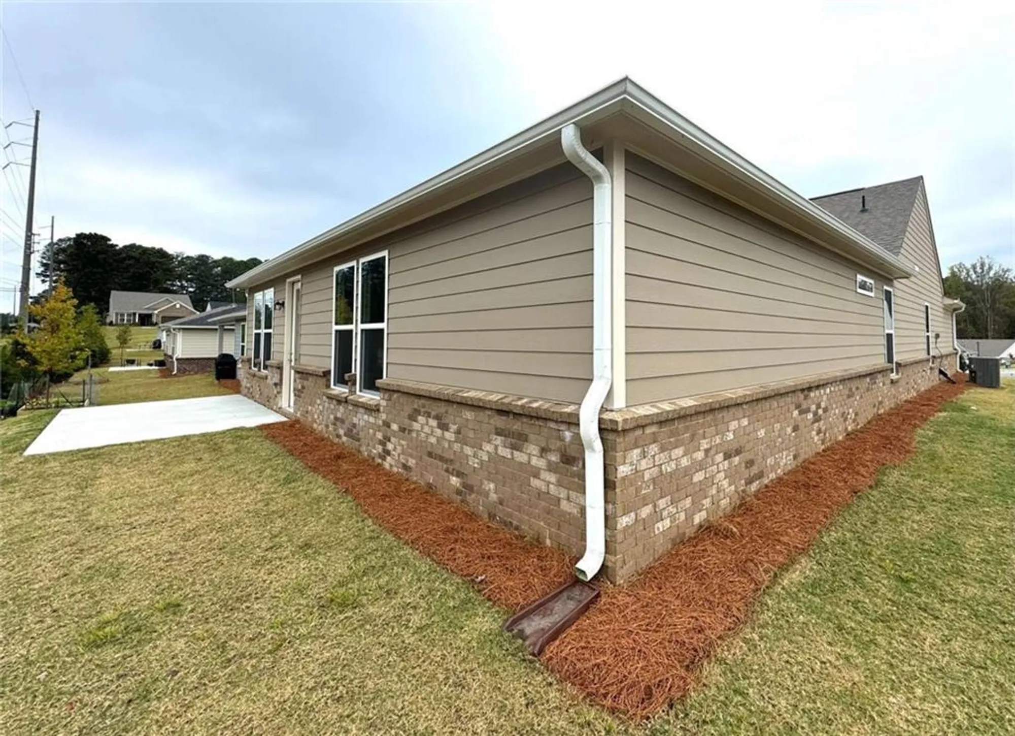 Property Slideshow image 5 of 25 | 1769 rowland pass, Buford, GA, 30518