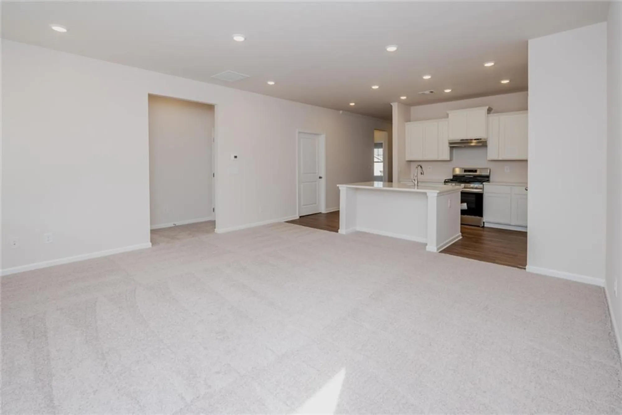 Property Slideshow image 5 of 23 | 179 hydrangea ct, Dallas, GA, 30132