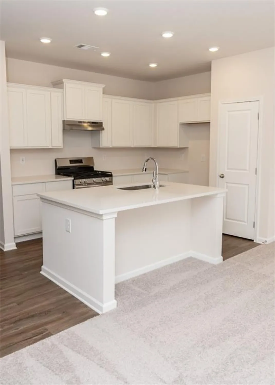 Property Slideshow image 6 of 23 | 179 hydrangea ct, Dallas, GA, 30132