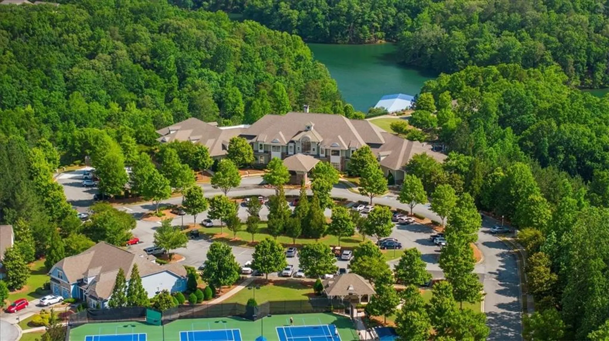 Property Slideshow image 71 of 81 | 3554 black cherry pt, Gainesville, GA, 30504