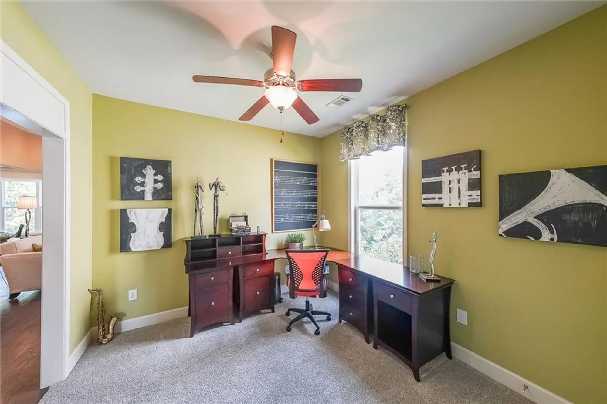 Property Slideshow image 12 of 38 | 3004 scarlet oak ln, Gainesville, GA, 30504