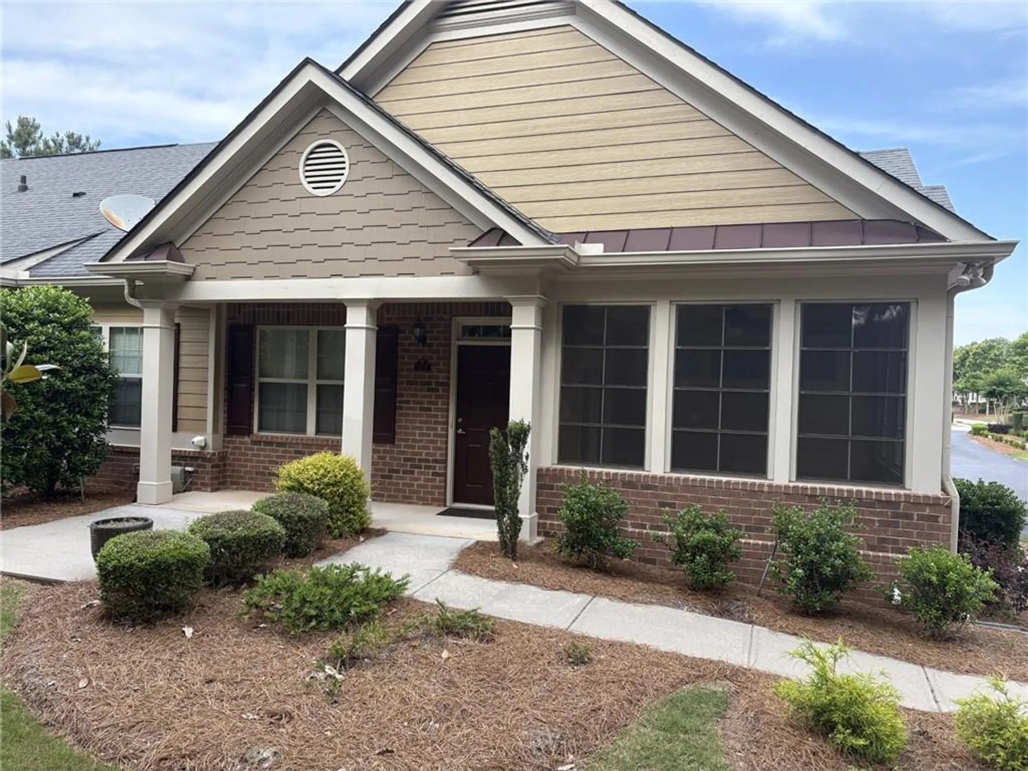 Property Slideshow image 3 of 26 | 1585 oak meadows ln, Cumming, GA, 30041