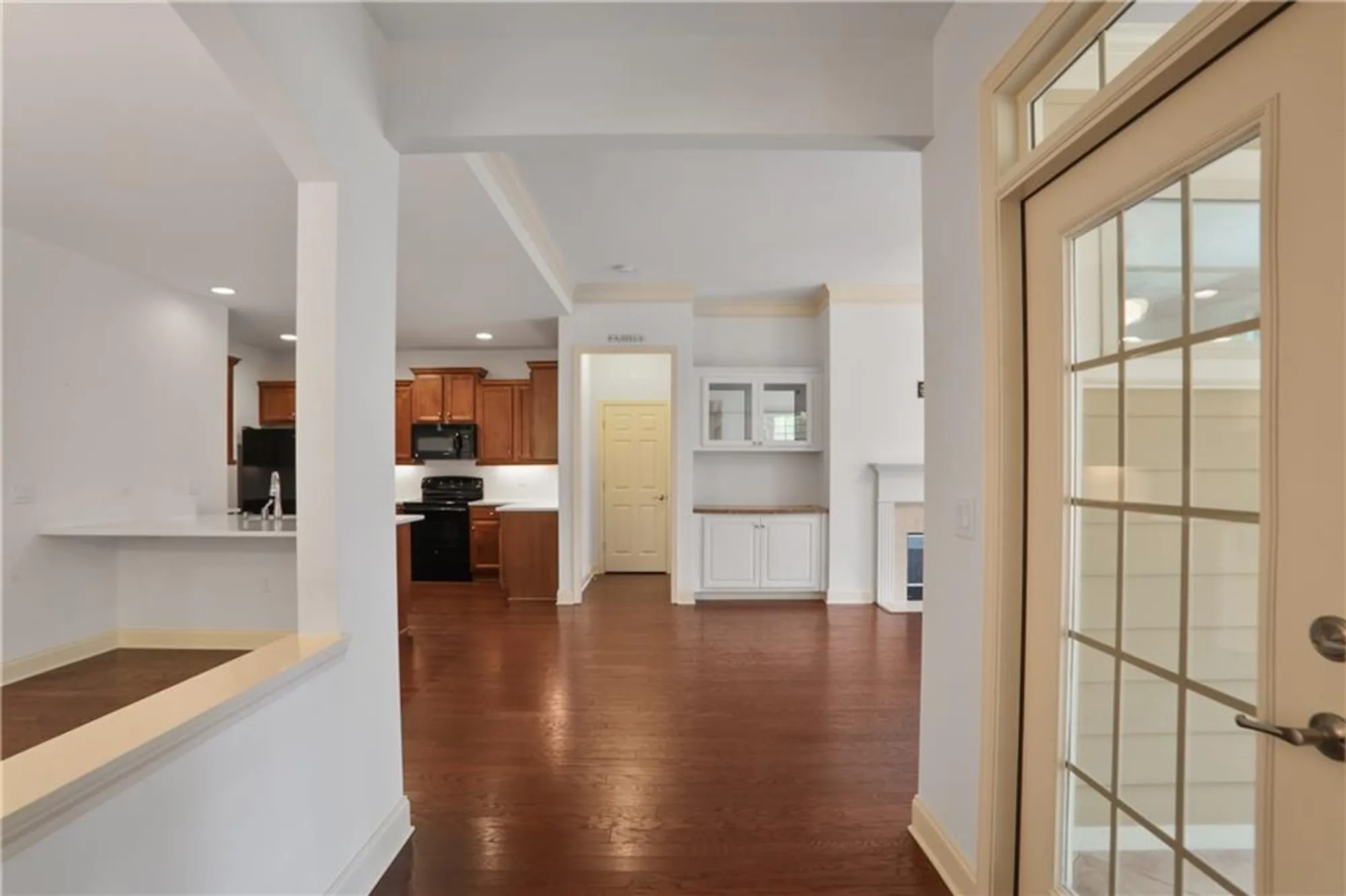 Property Slideshow image 5 of 26 | 1585 oak meadows ln, Cumming, GA, 30041