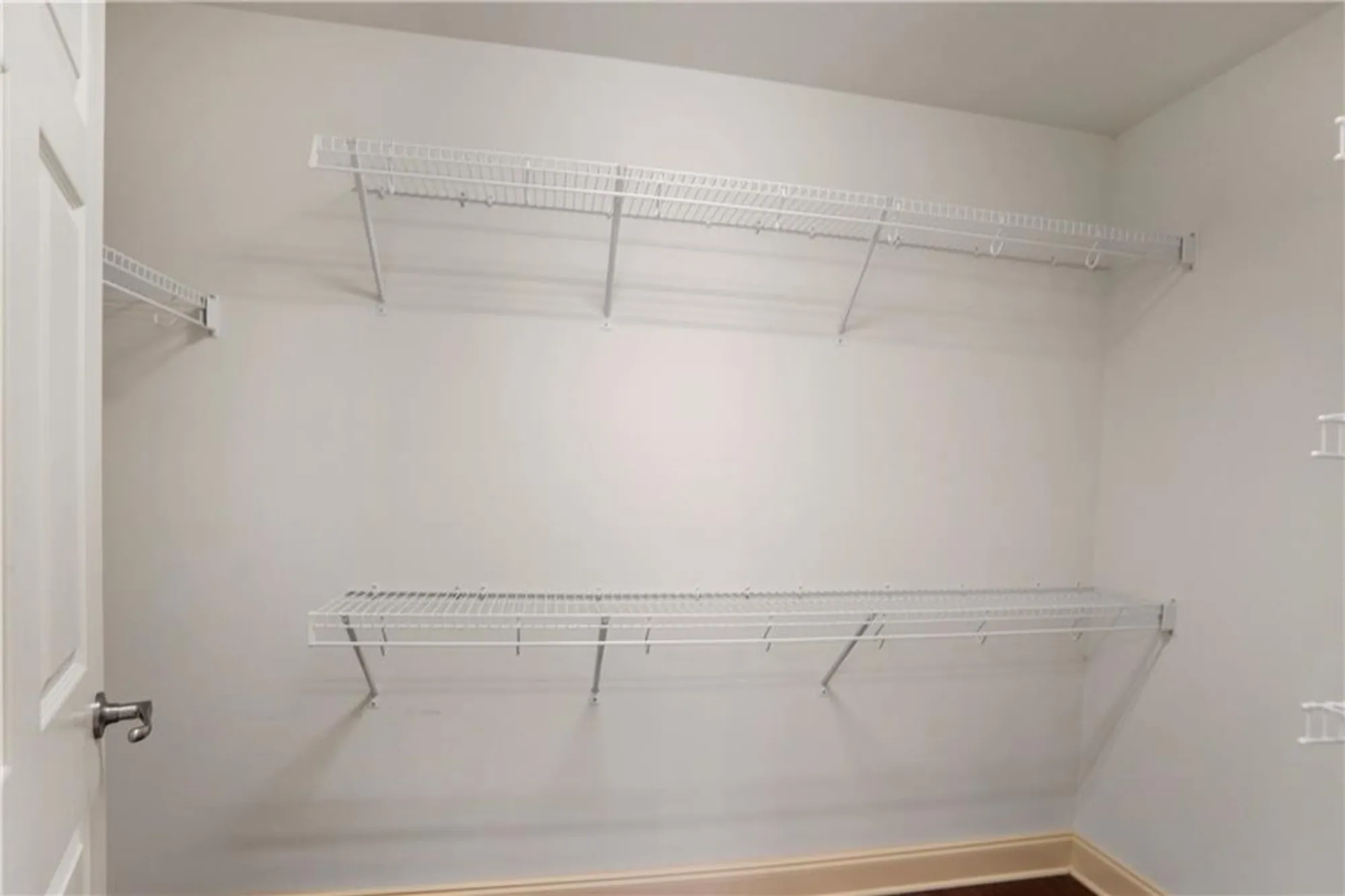 Property Slideshow image 18 of 26 | 1585 oak meadows ln, Cumming, GA, 30041