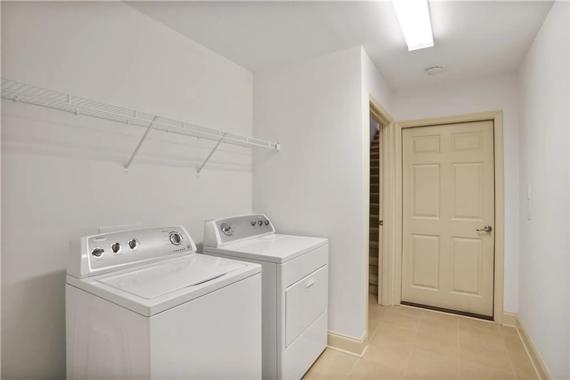 Property Slideshow image 22 of 26 | 1585 oak meadows ln, Cumming, GA, 30041