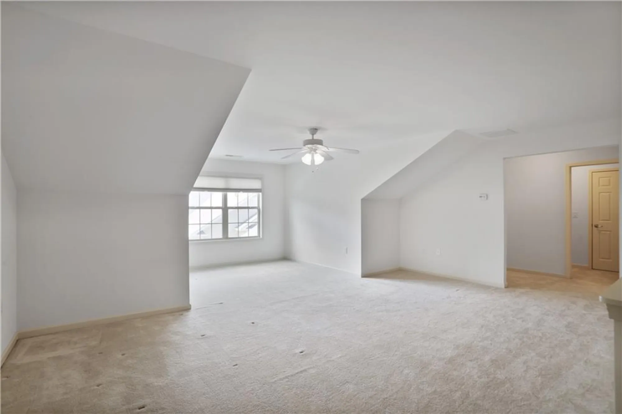 Property Slideshow image 23 of 26 | 1585 oak meadows ln, Cumming, GA, 30041