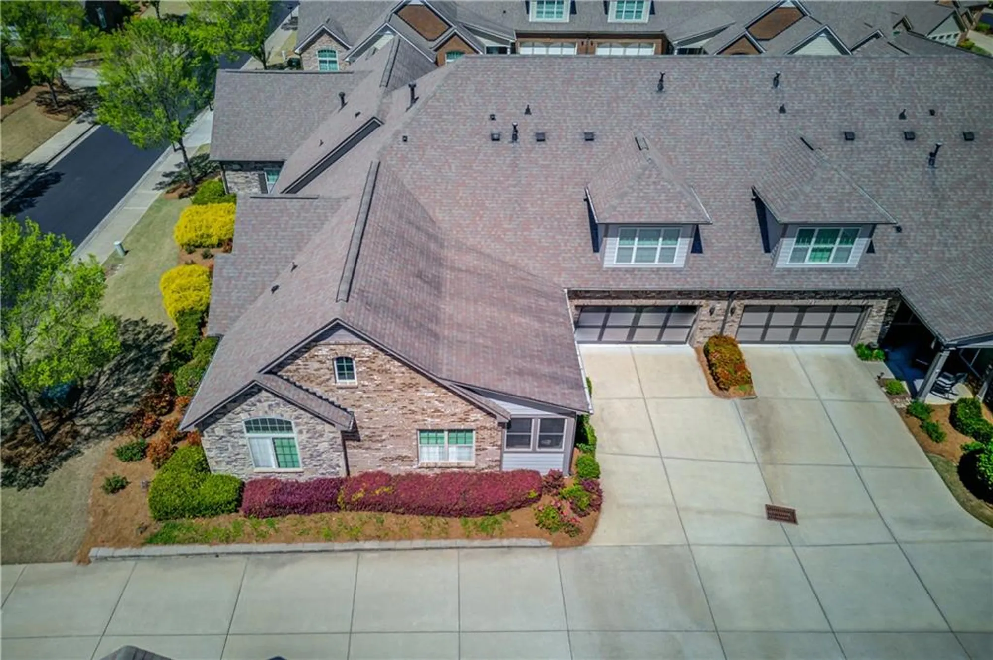 Property Slideshow image 6 of 42 | 4321 lanier ridge walk # 1704, Cumming, GA, 30041