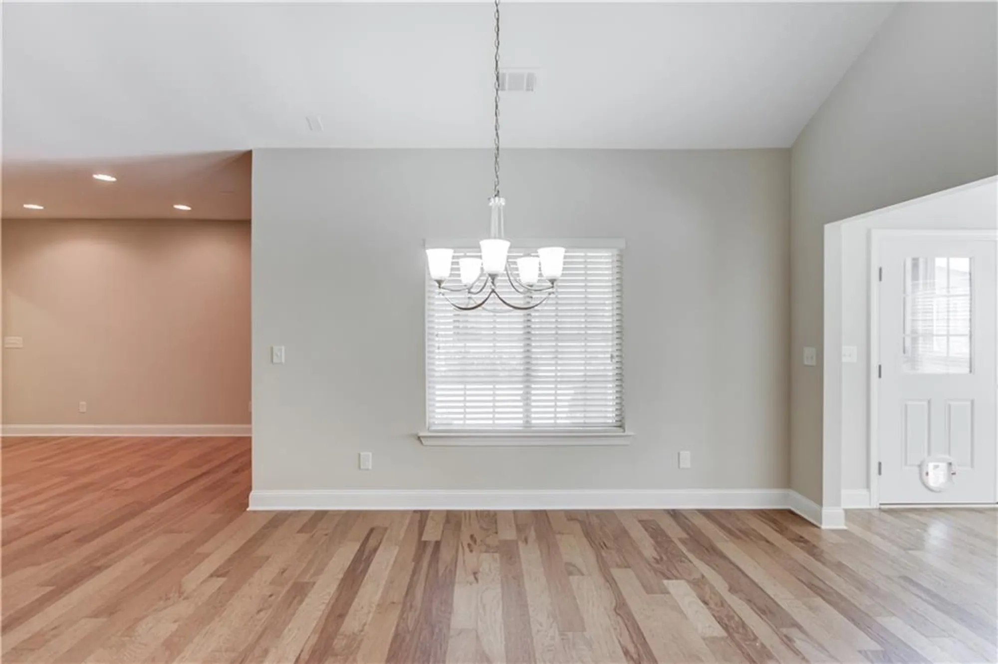 Property Slideshow image 14 of 42 | 4321 lanier ridge walk # 1704, Cumming, GA, 30041