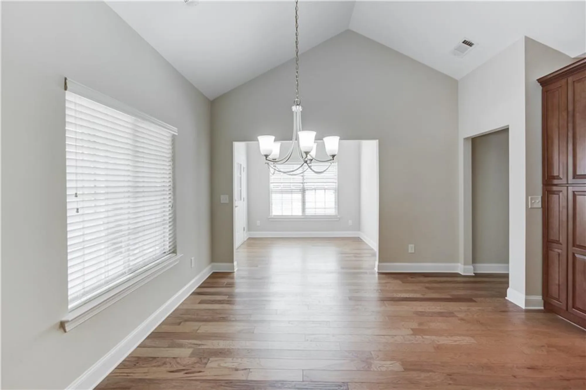 Property Slideshow image 15 of 42 | 4321 lanier ridge walk # 1704, Cumming, GA, 30041