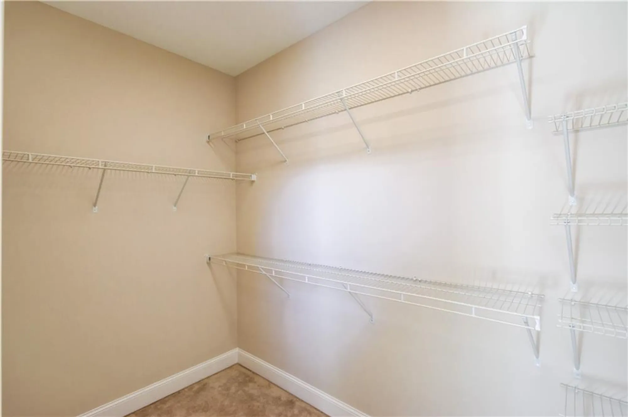 Property Slideshow image 23 of 42 | 4321 lanier ridge walk # 1704, Cumming, GA, 30041