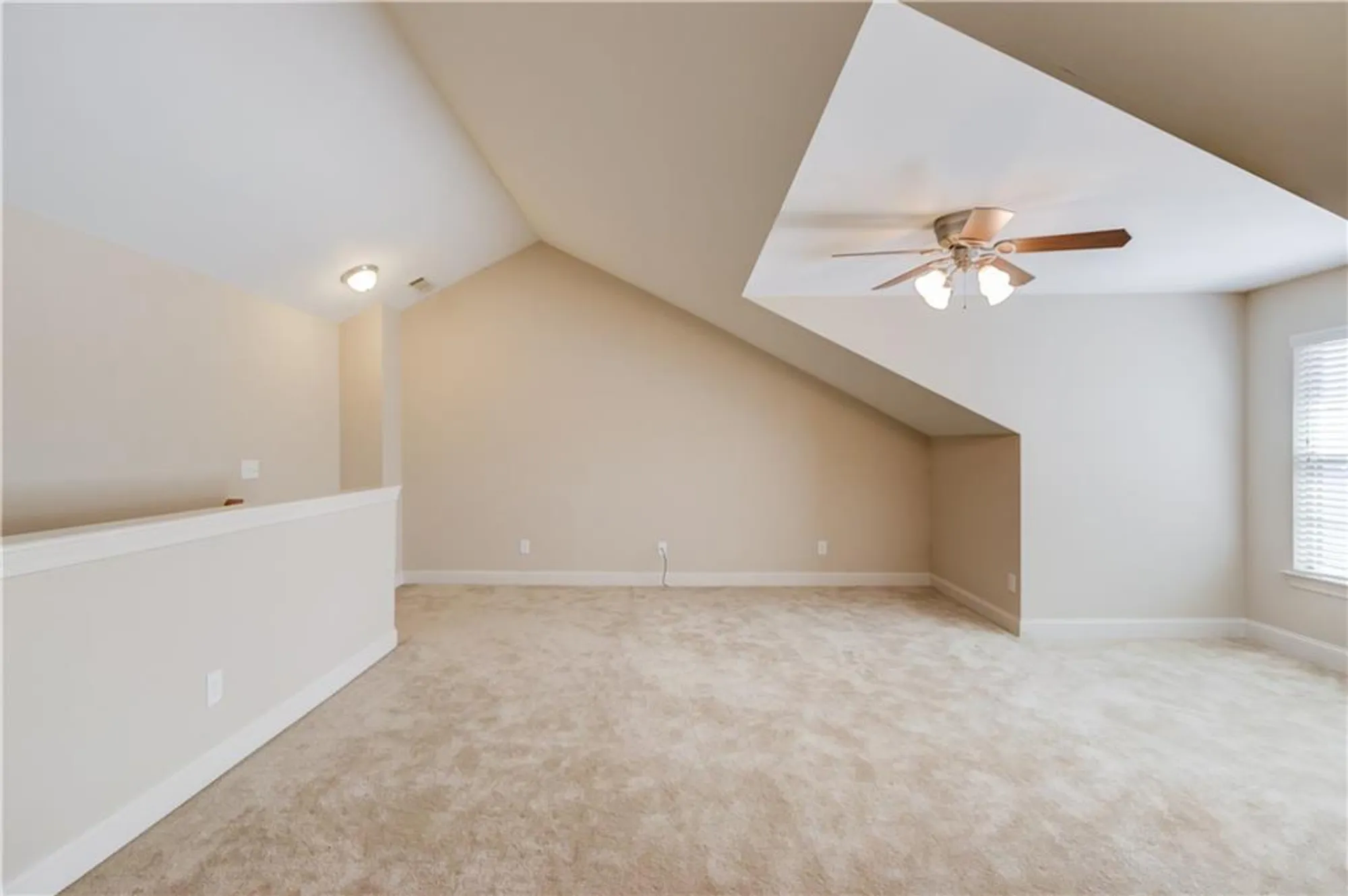 Property Slideshow image 33 of 42 | 4321 lanier ridge walk # 1704, Cumming, GA, 30041