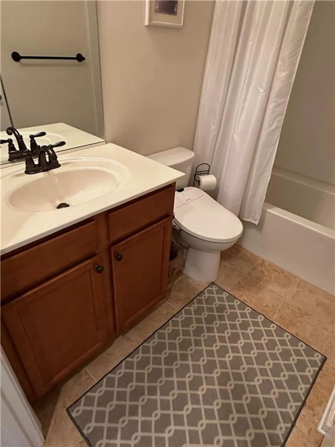 Property Slideshow image 15 of 52 | 6614 covered bridge way, Hoschton, GA, 30548