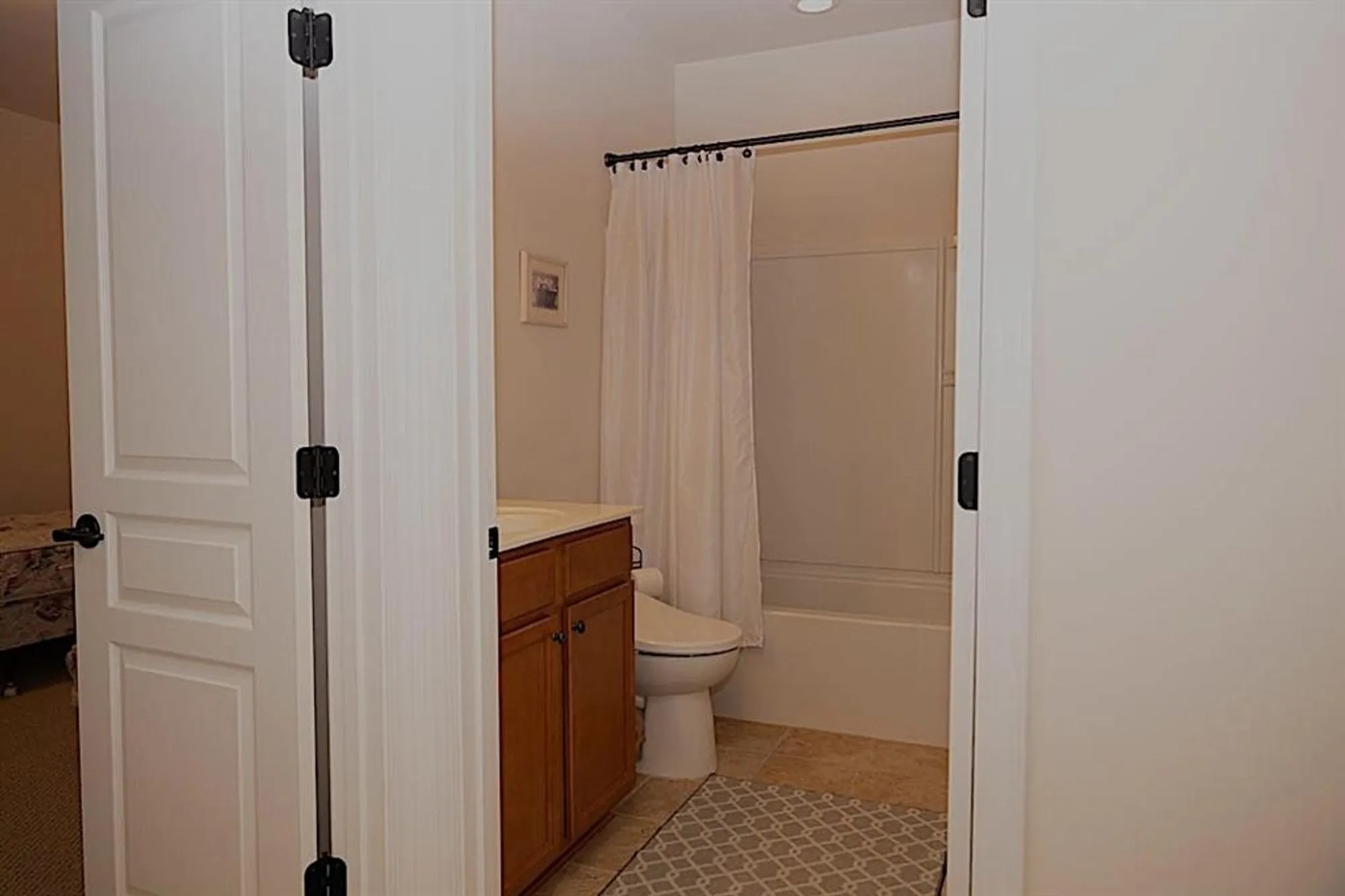 Property Slideshow image 24 of 52 | 6614 covered bridge way, Hoschton, GA, 30548