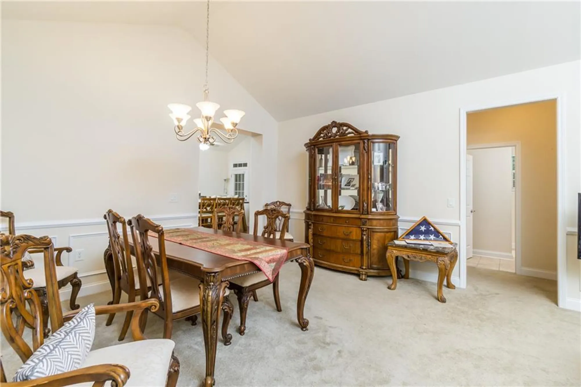 Property Slideshow image 9 of 34 | 2623 grapevine cir 602, Cumming, GA, 30041