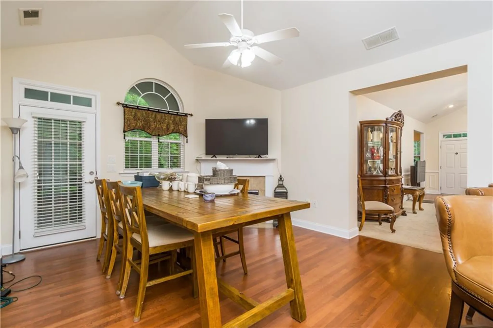 Property Slideshow image 21 of 34 | 2623 grapevine cir 602, Cumming, GA, 30041