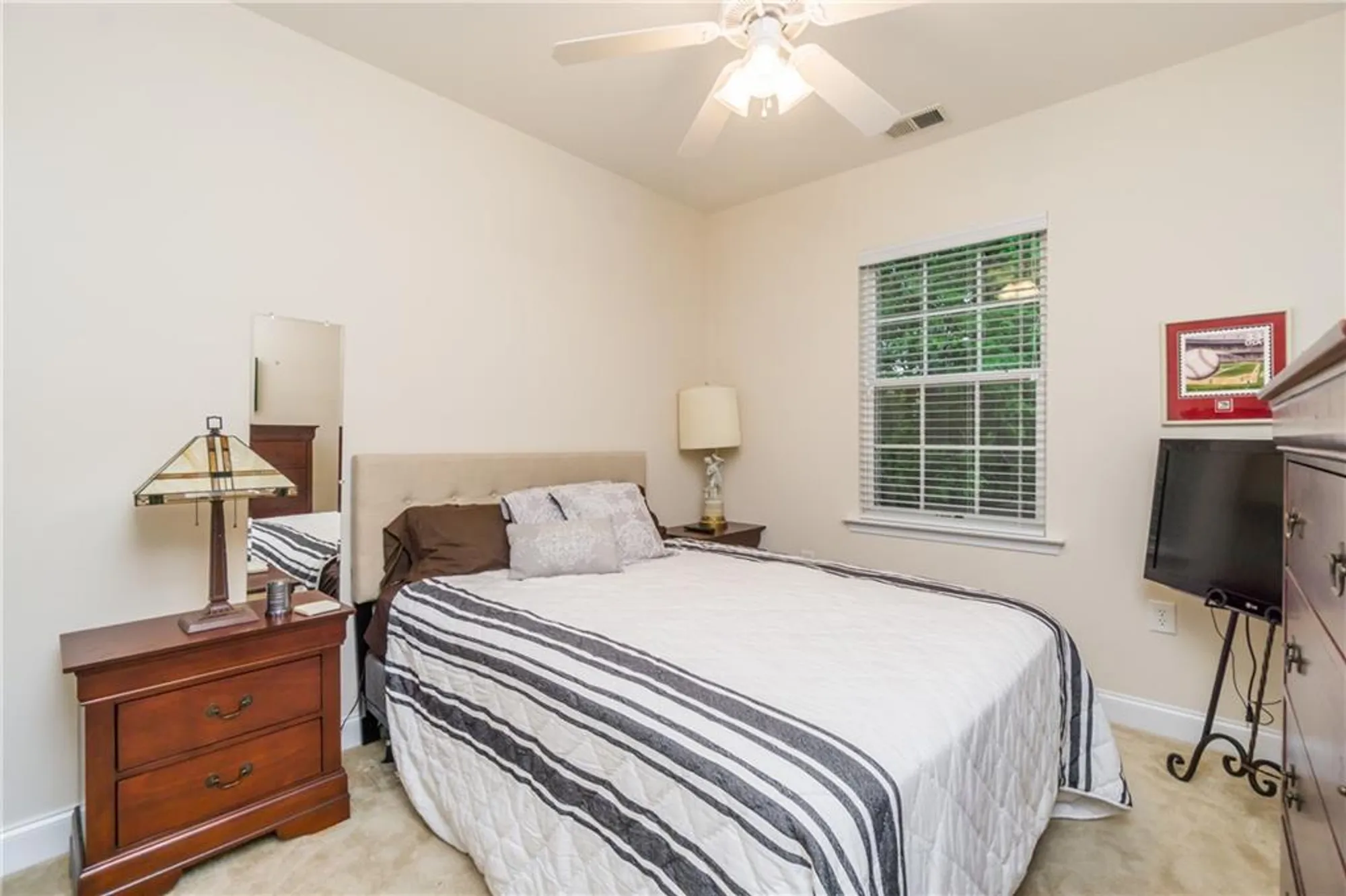 Property Slideshow image 17 of 34 | 2623 grapevine cir 602, Cumming, GA, 30041