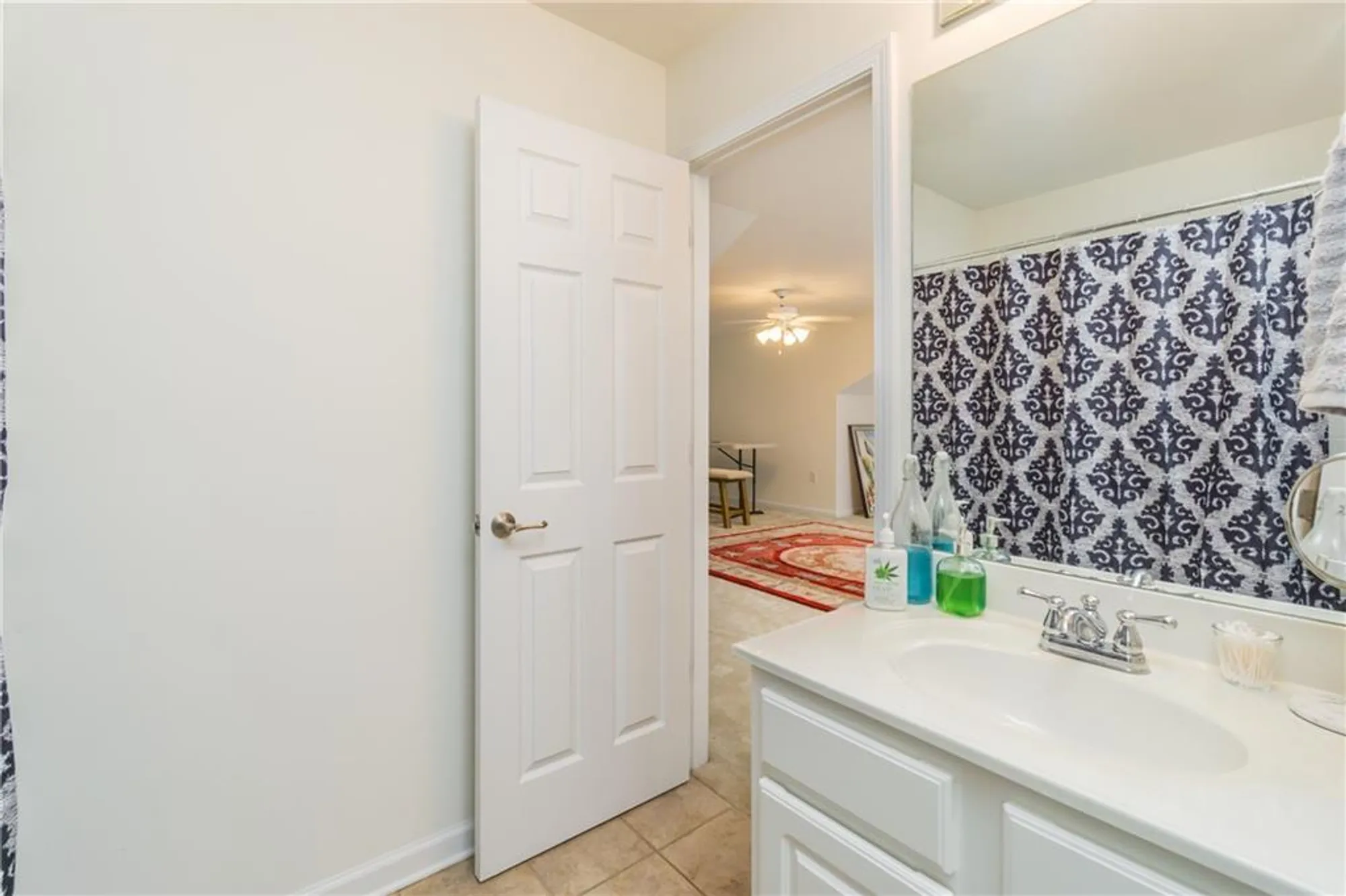 Property Slideshow image 29 of 34 | 2623 grapevine cir 602, Cumming, GA, 30041