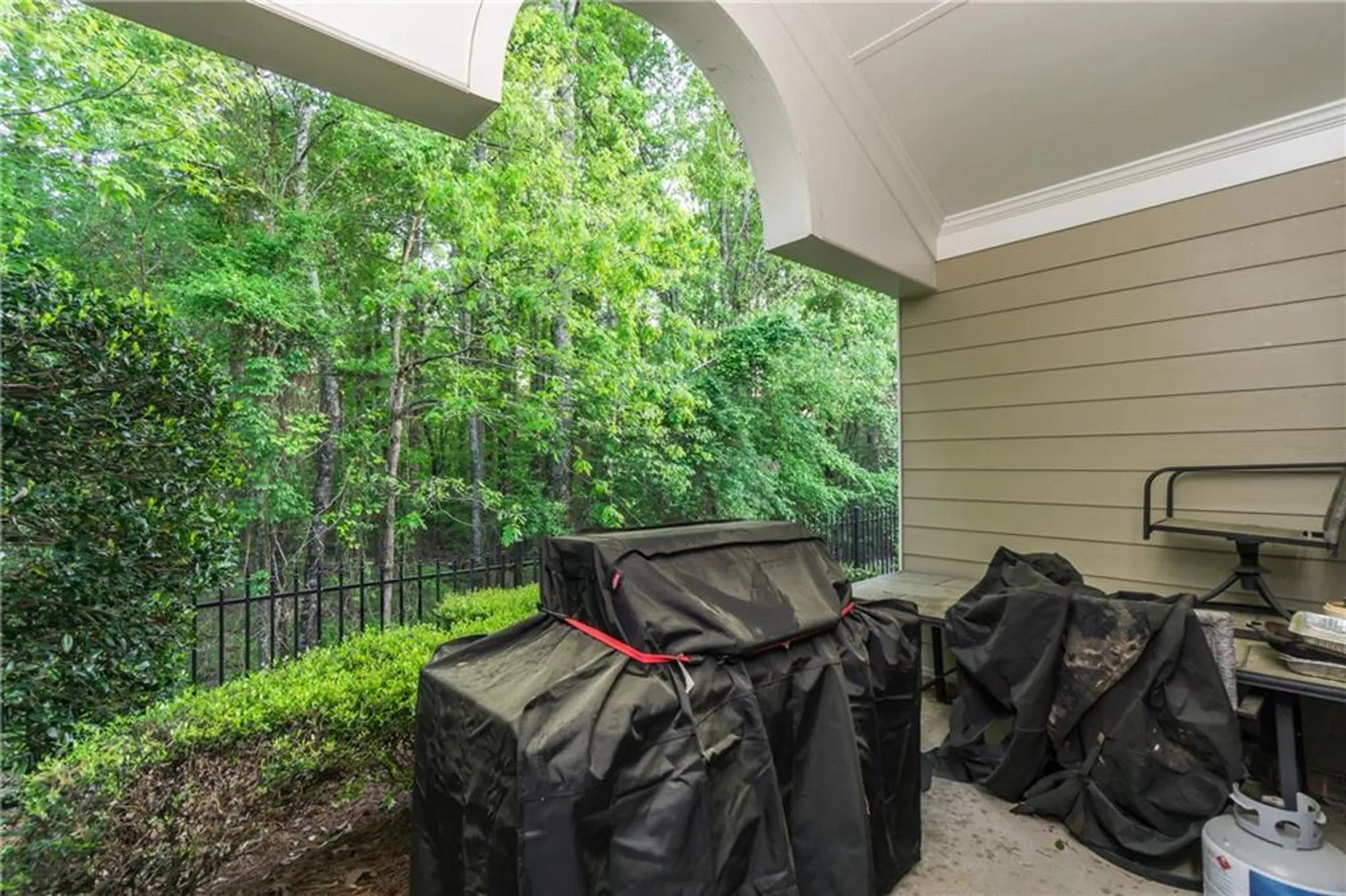 Property Slideshow image 30 of 34 | 2623 grapevine cir 602, Cumming, GA, 30041