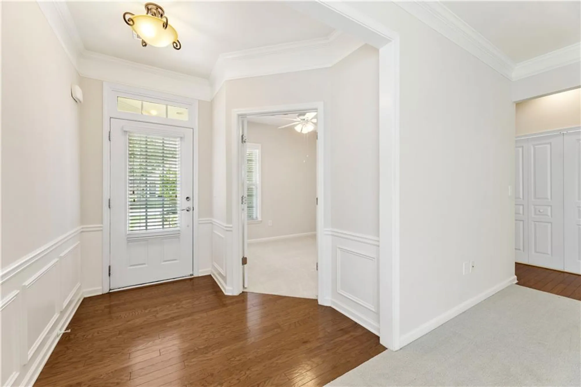 Property Slideshow image 5 of 47 | 6241 greenstone cir, Hoschton, GA, 30548