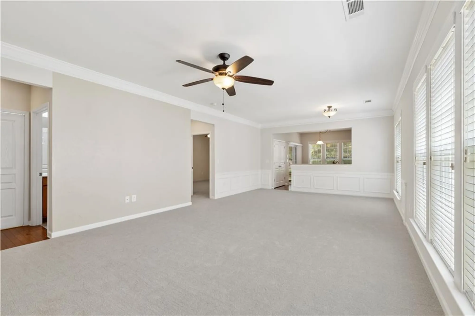 Property Slideshow image 9 of 47 | 6241 greenstone cir, Hoschton, GA, 30548