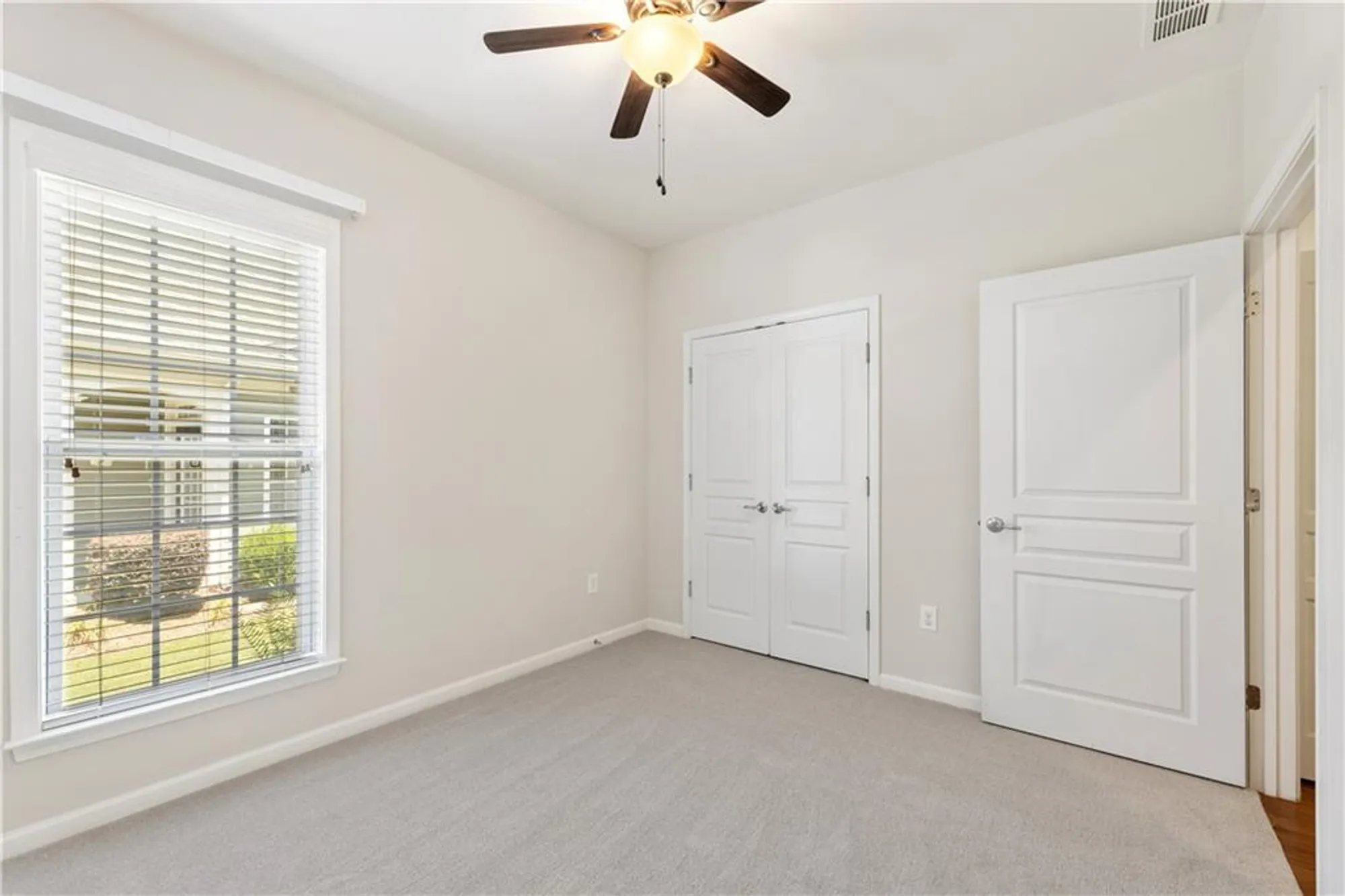 Property Slideshow image 24 of 47 | 6241 greenstone cir, Hoschton, GA, 30548